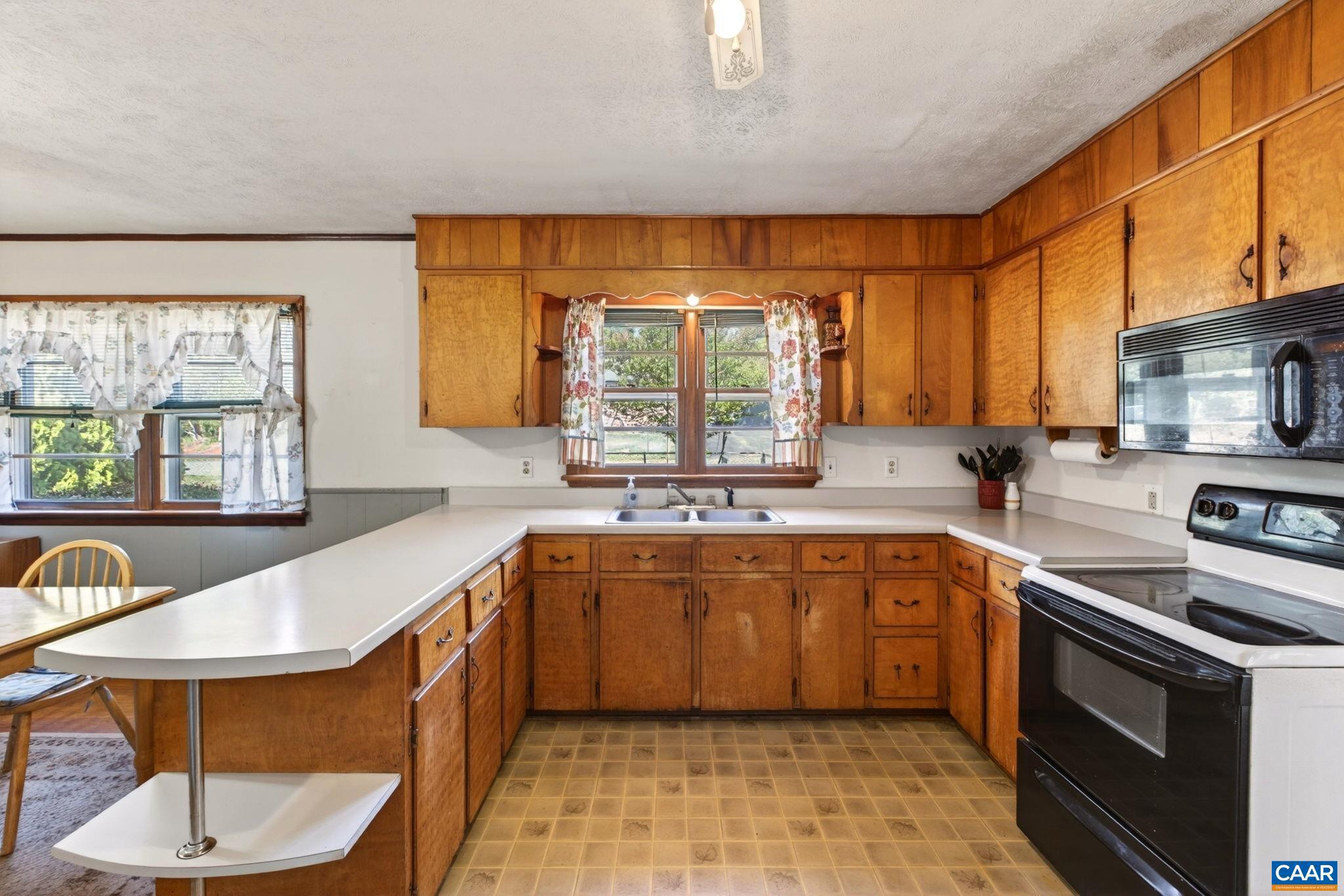 LOCUST LANE - Residential