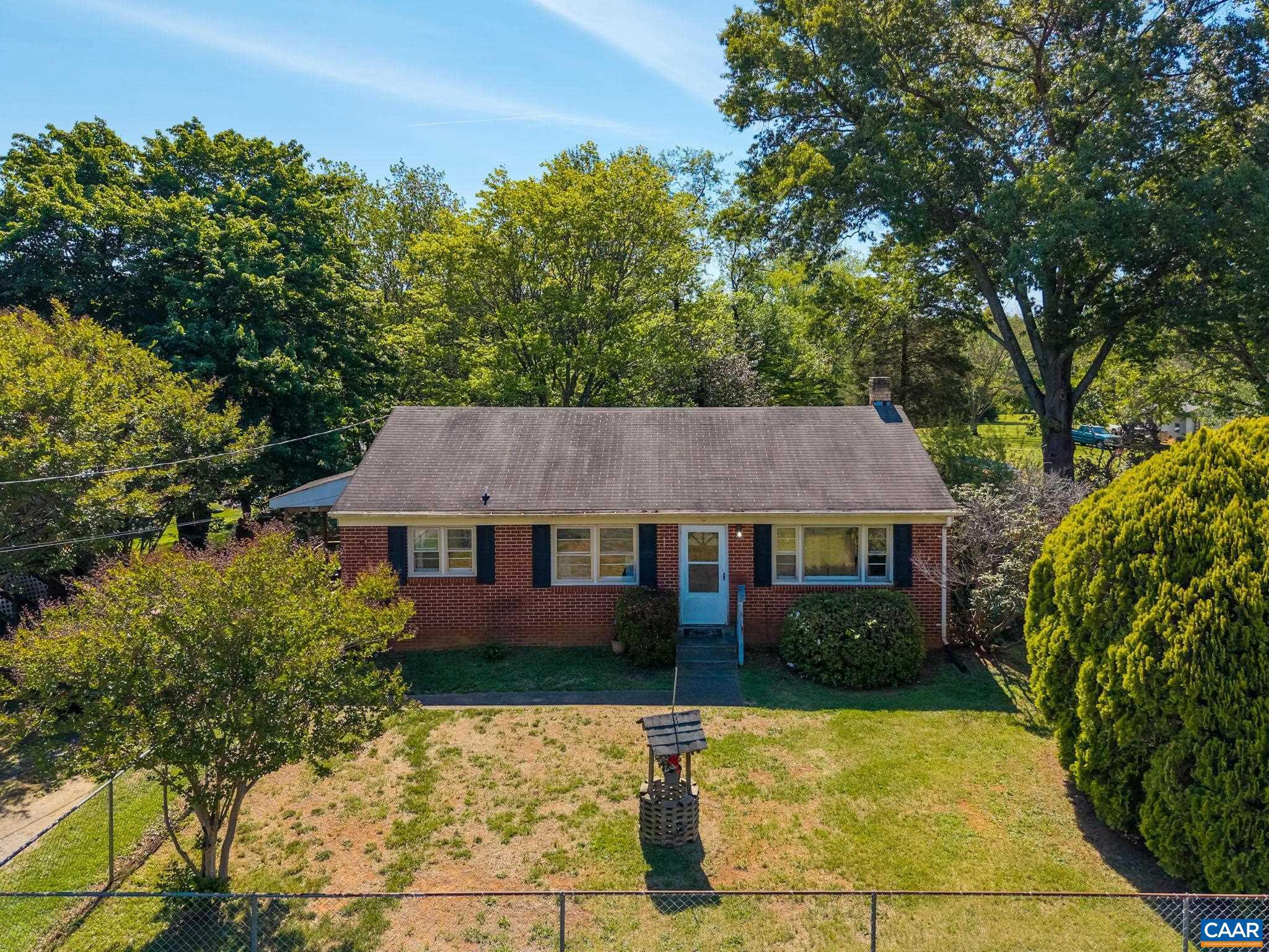 LOCUST LANE - Residential