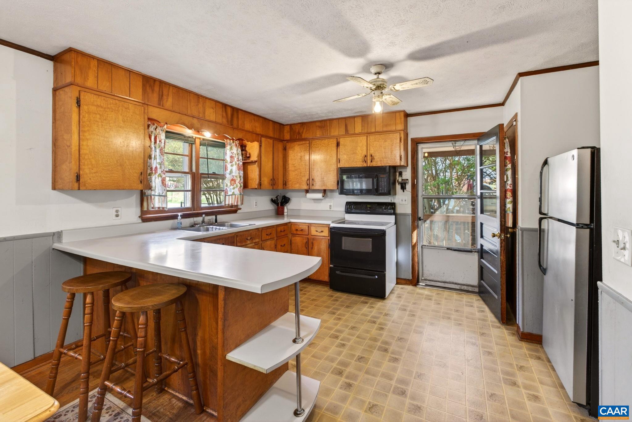LOCUST LANE - Residential