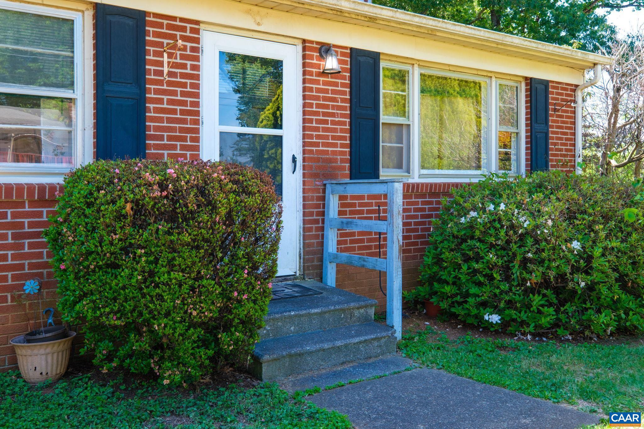 LOCUST LANE - Residential