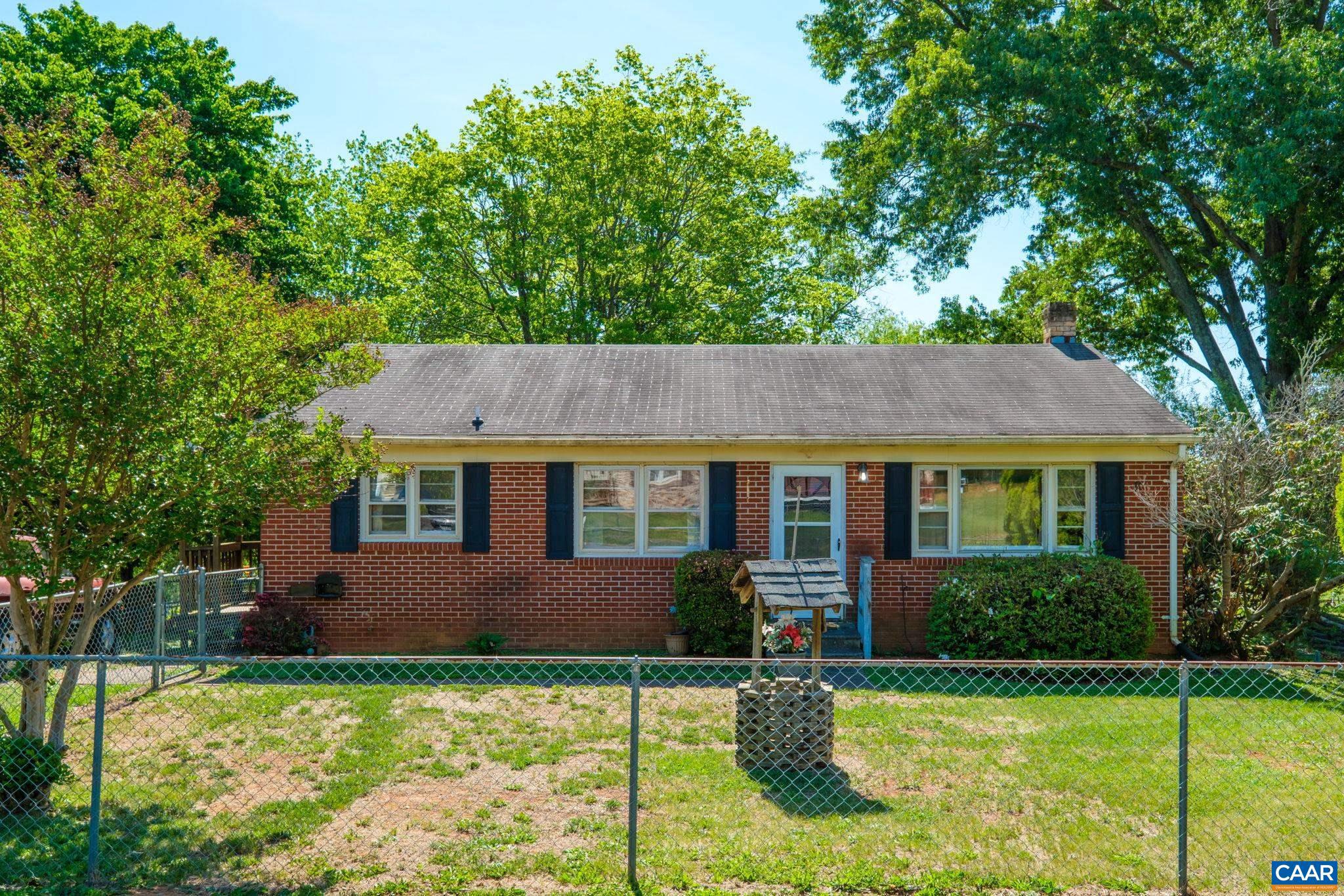 LOCUST LANE - Residential