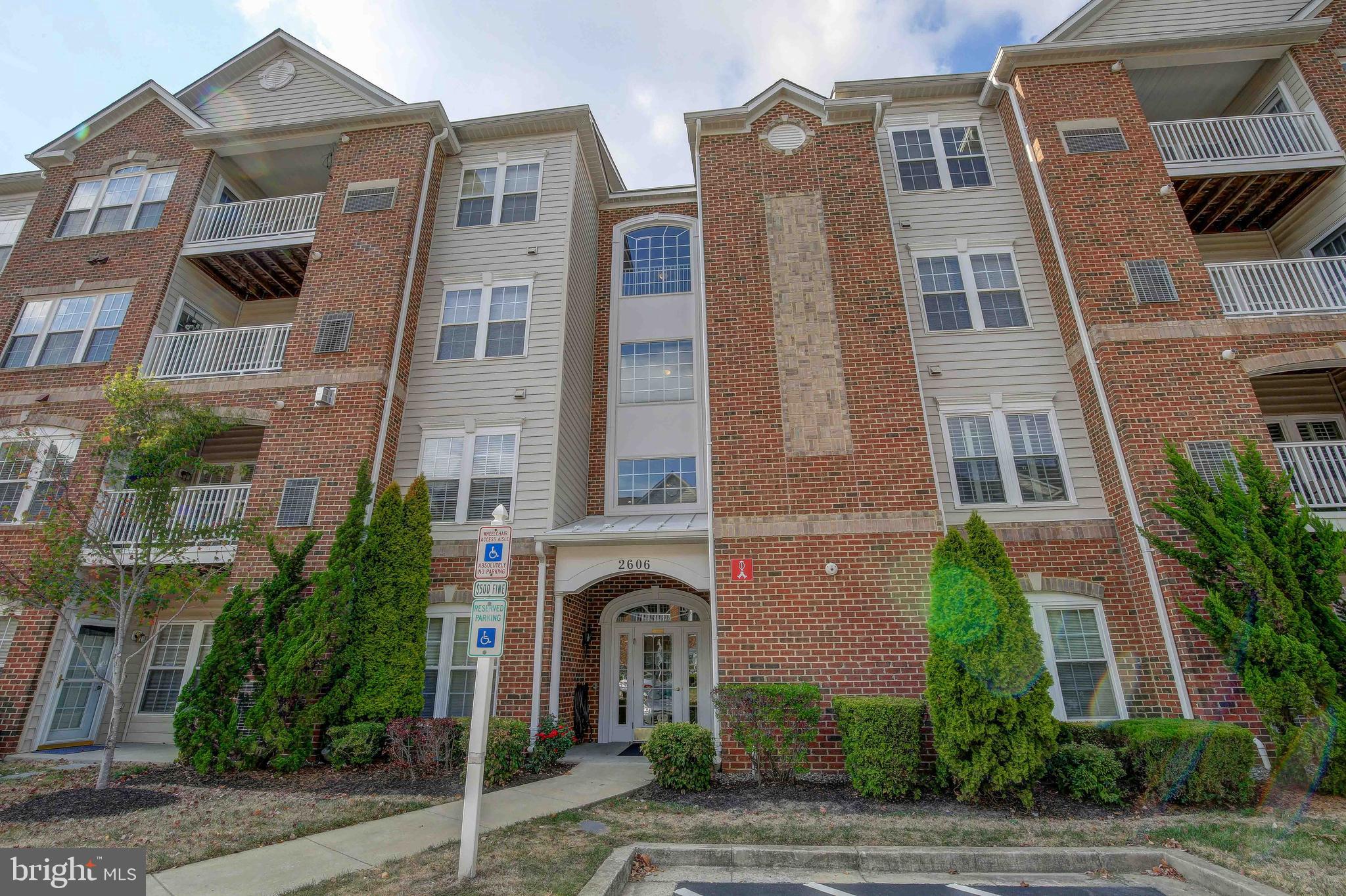 EDEN BROOK - Residential