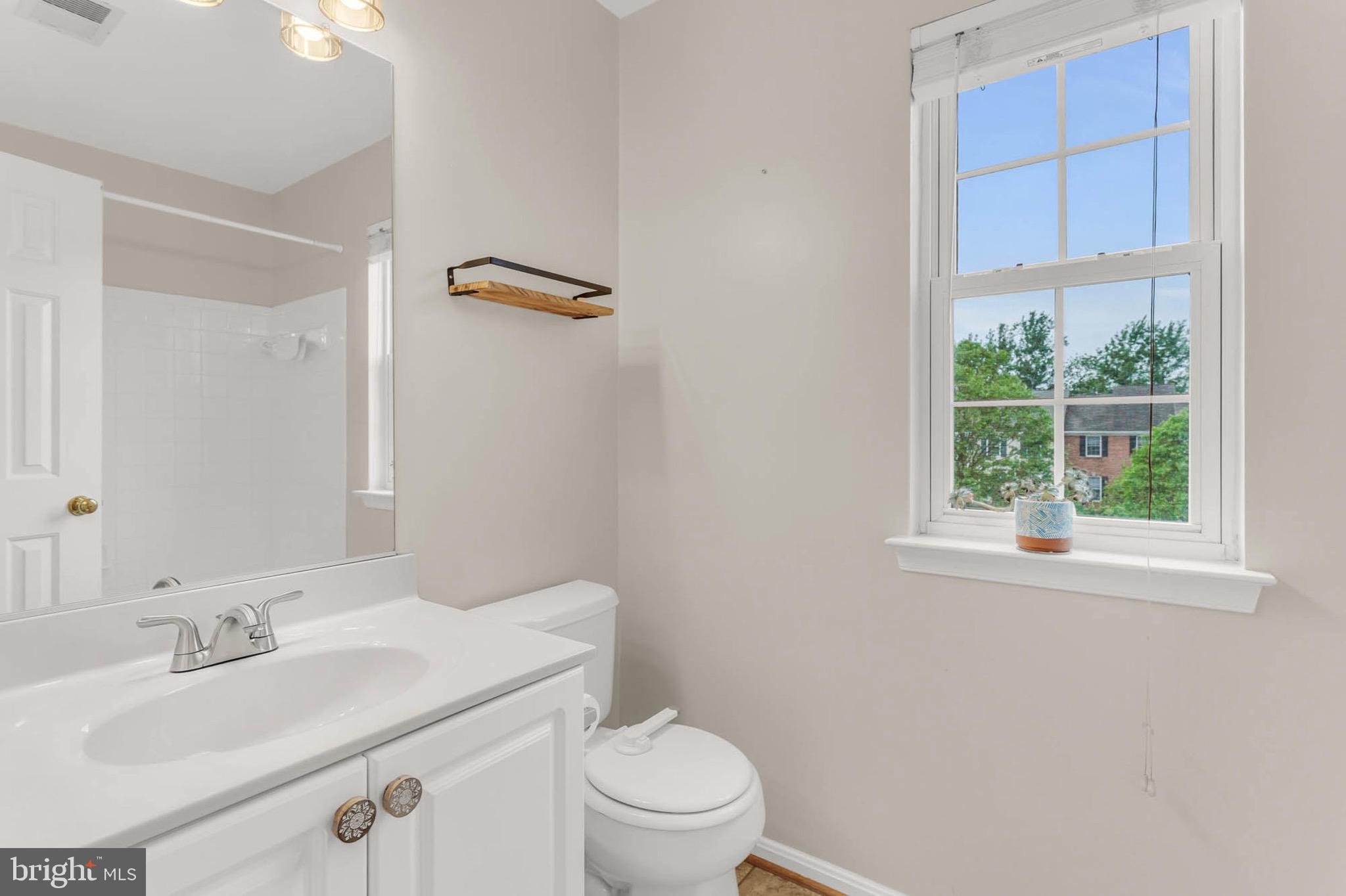 RIVER OAKS - Residential Lease