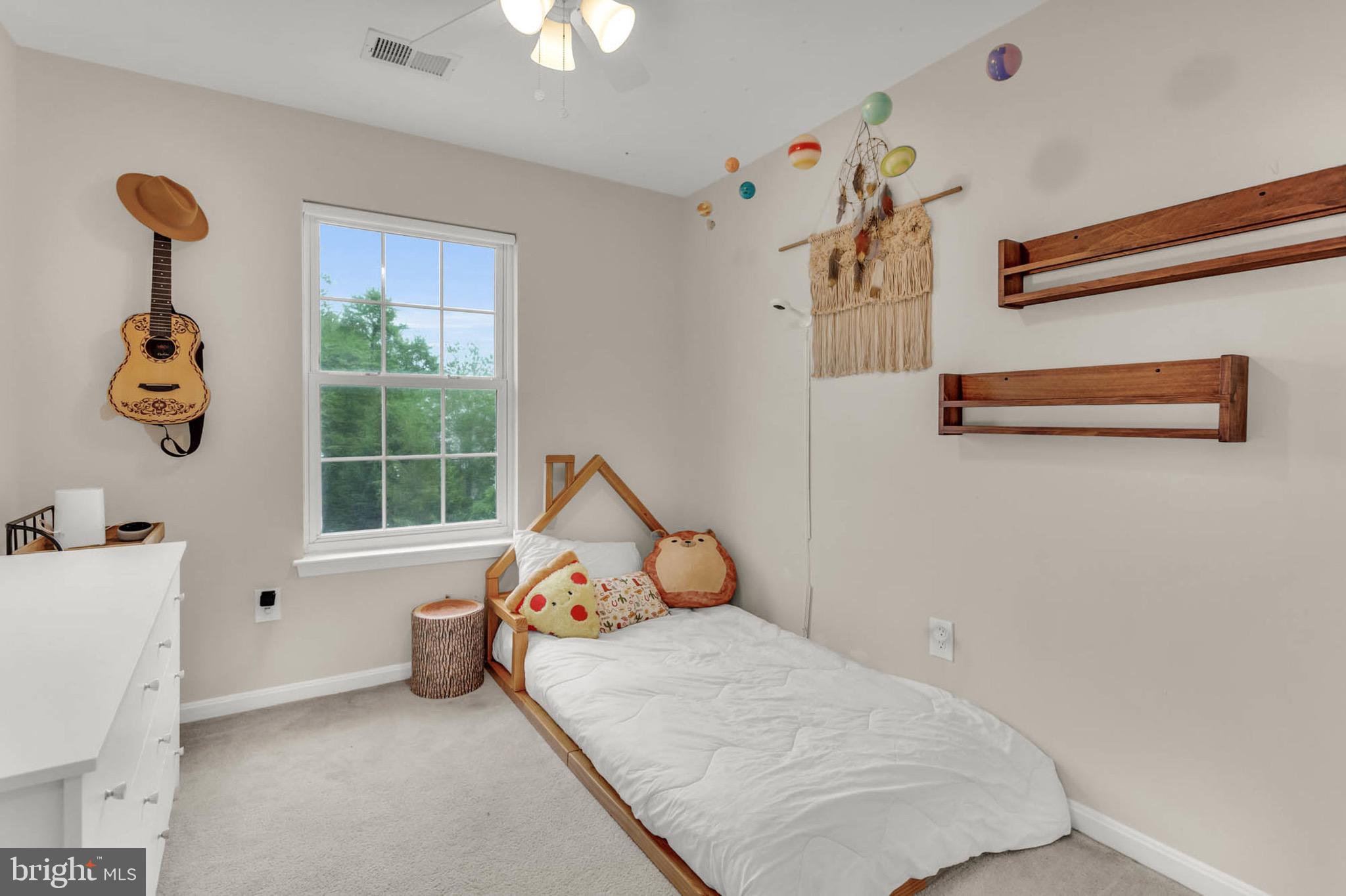 RIVER OAKS - Residential Lease