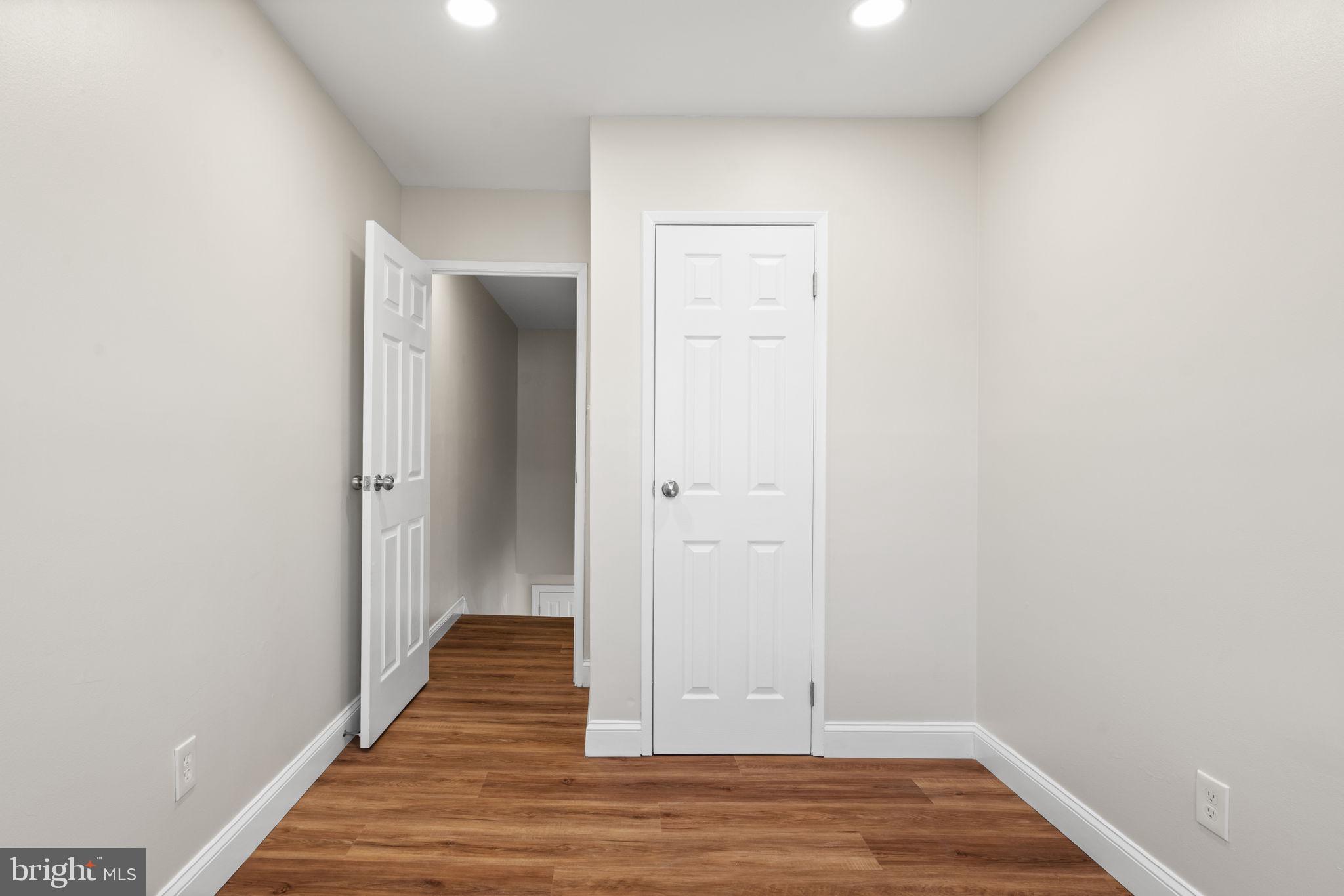 WILLOWBROOK - Residential