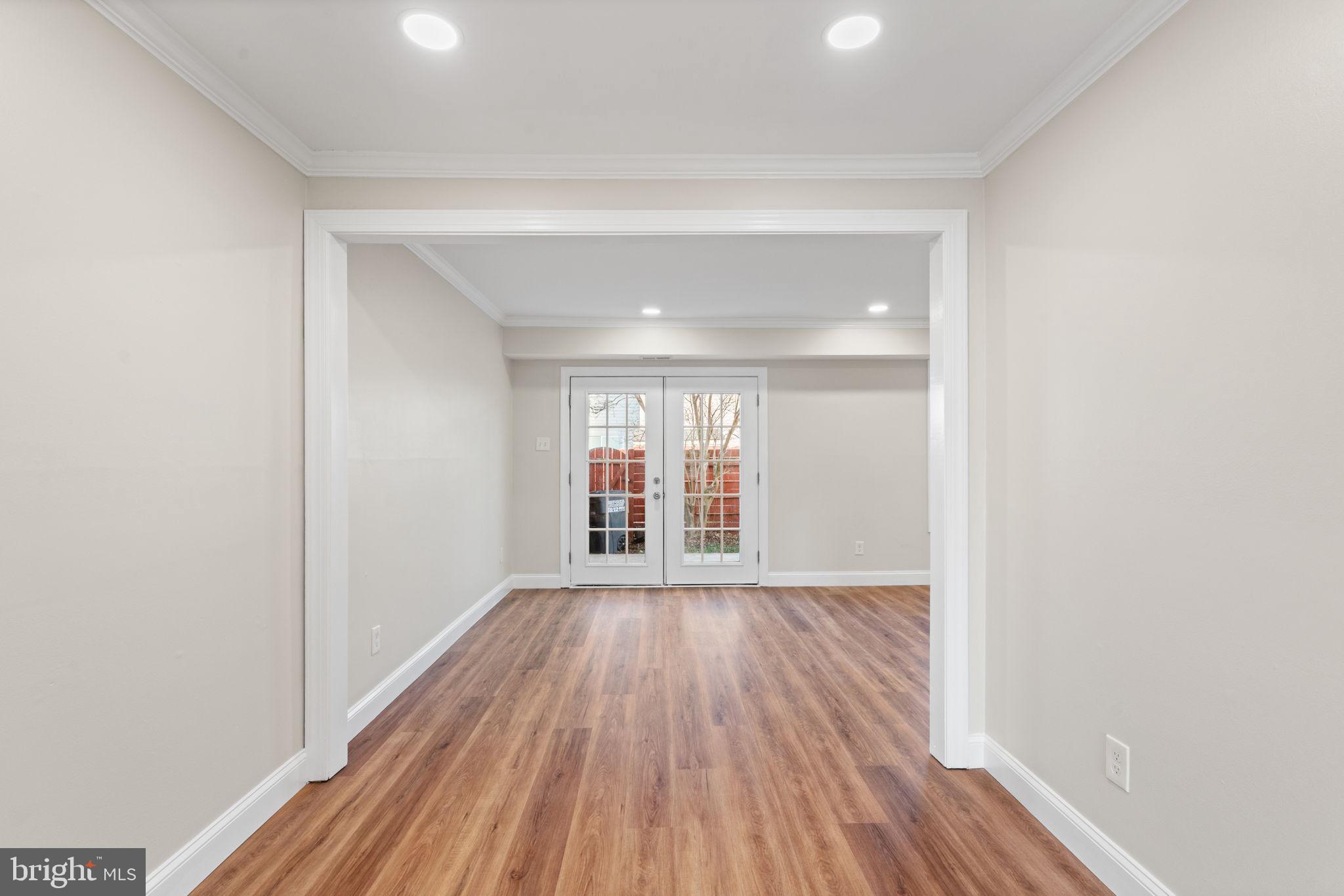 WILLOWBROOK - Residential