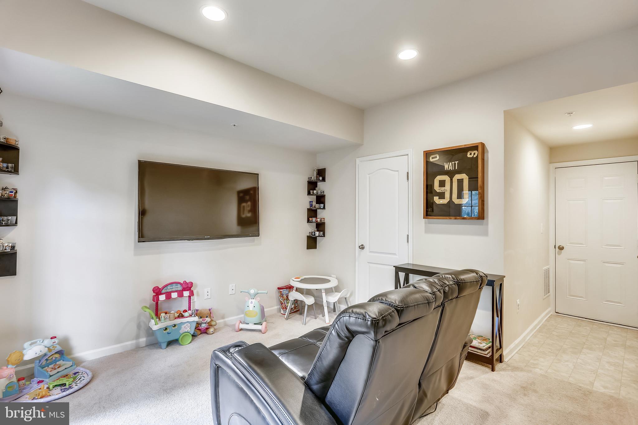 SEVERN HOLLOW - Residential