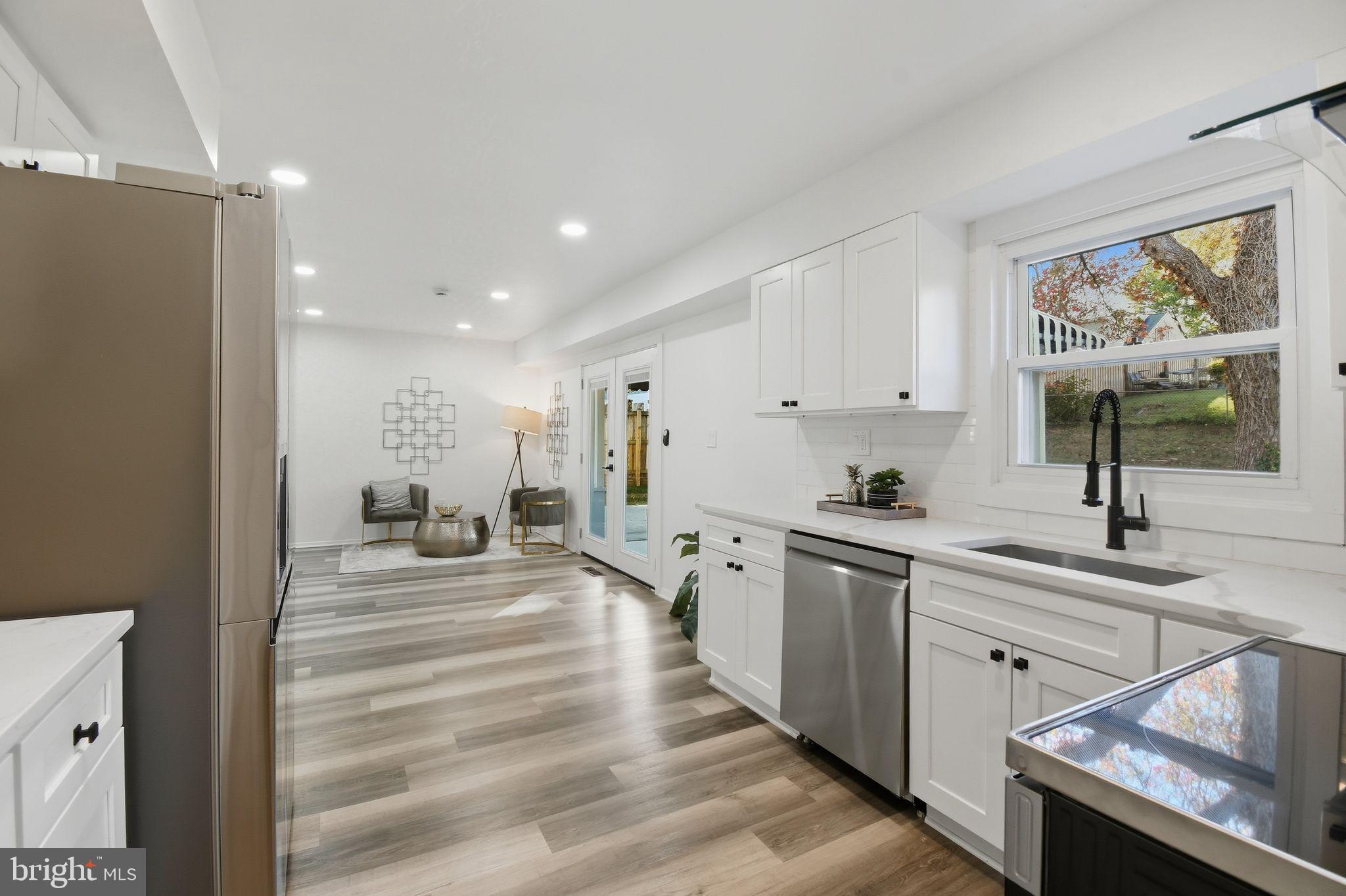 SOMERSET AT BELAIR - Residential