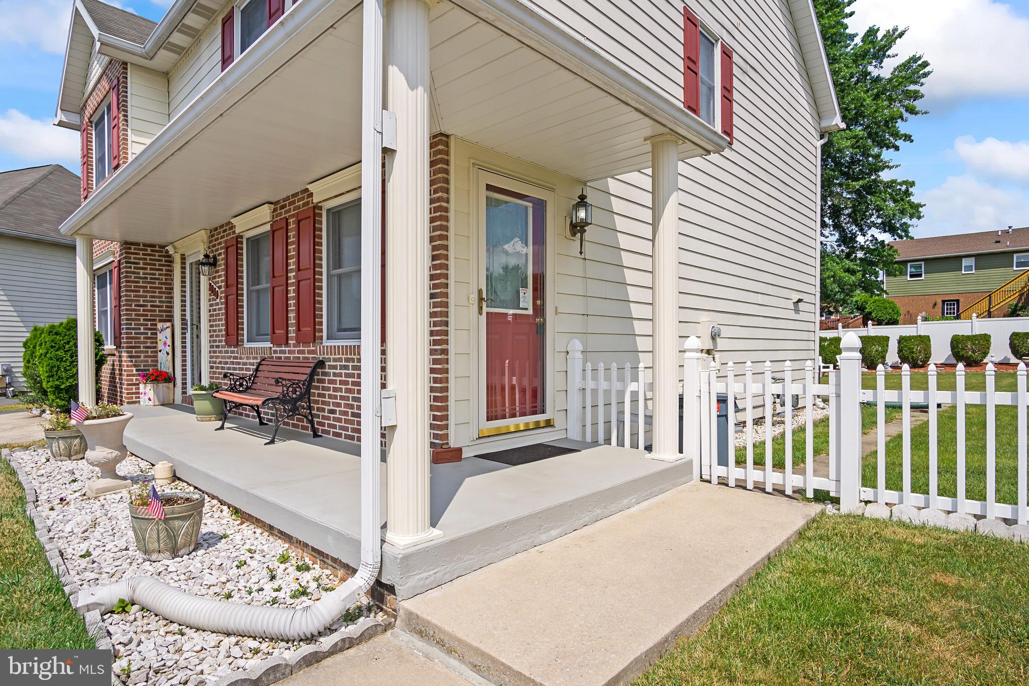 BRIGHTON MANOR - Residential