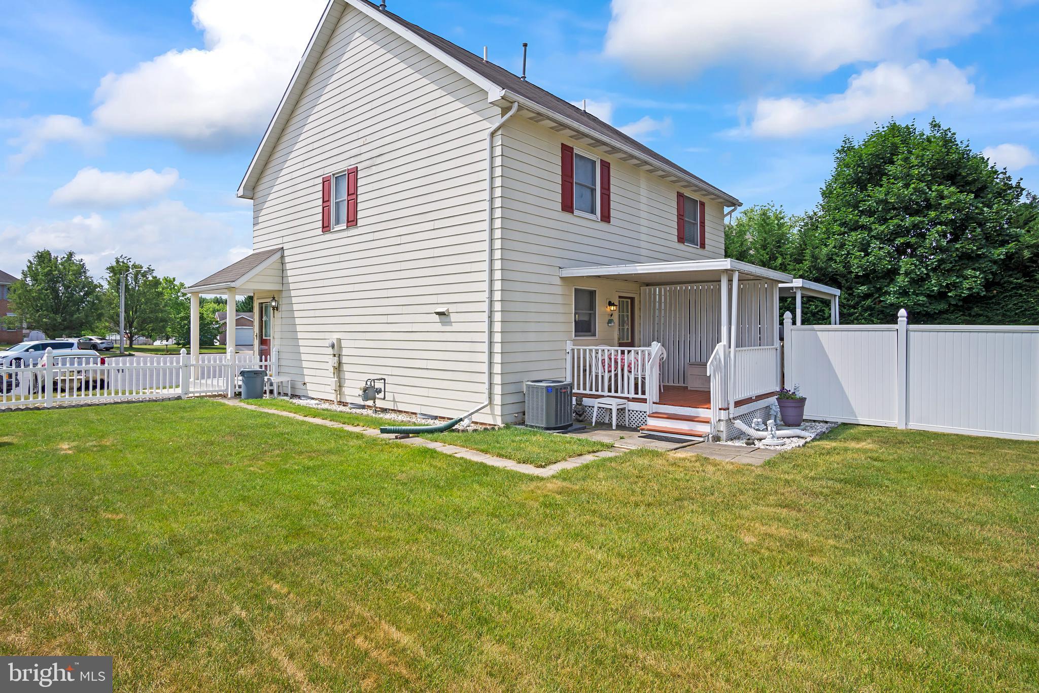 BRIGHTON MANOR - Residential