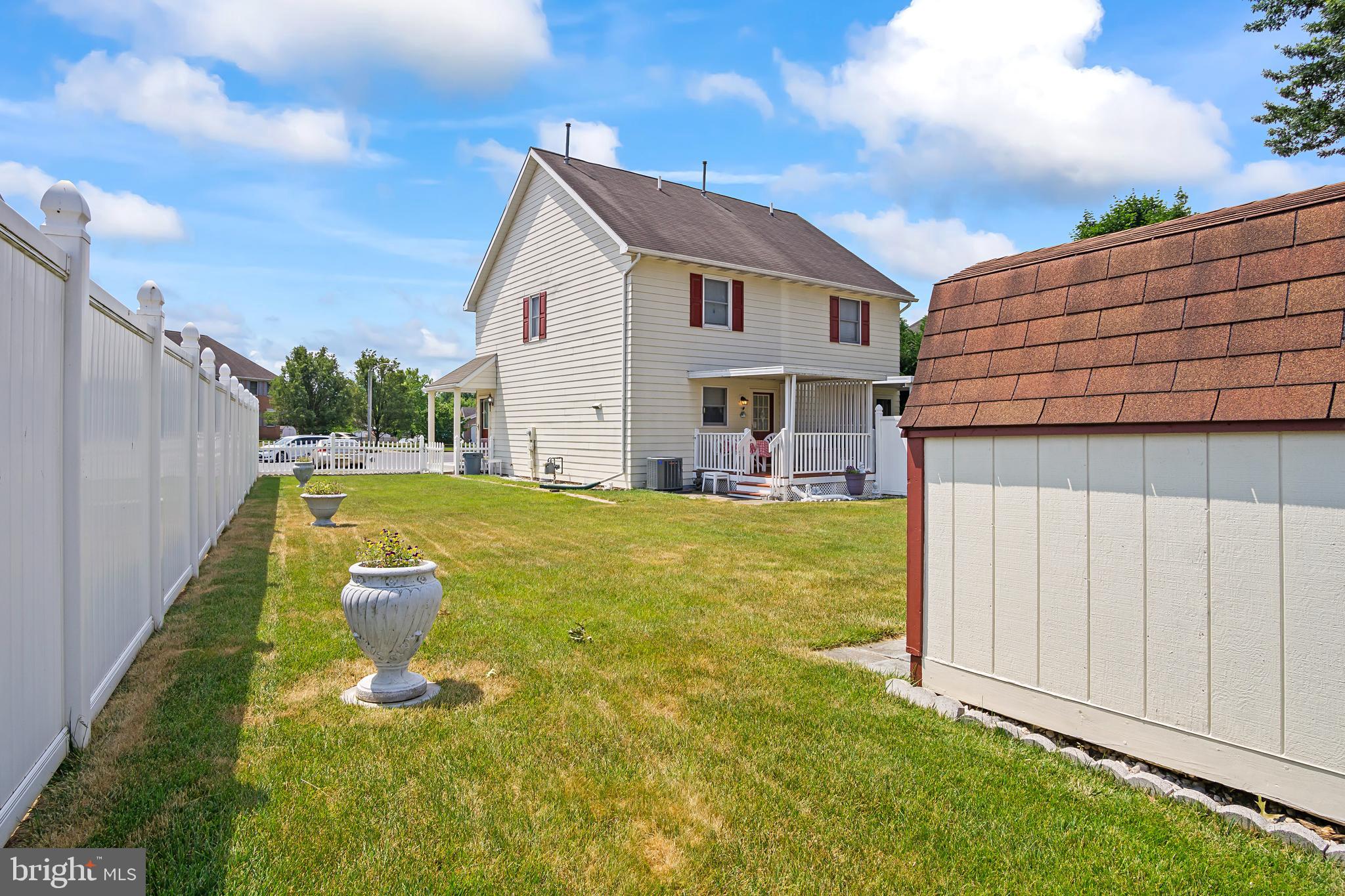 BRIGHTON MANOR - Residential