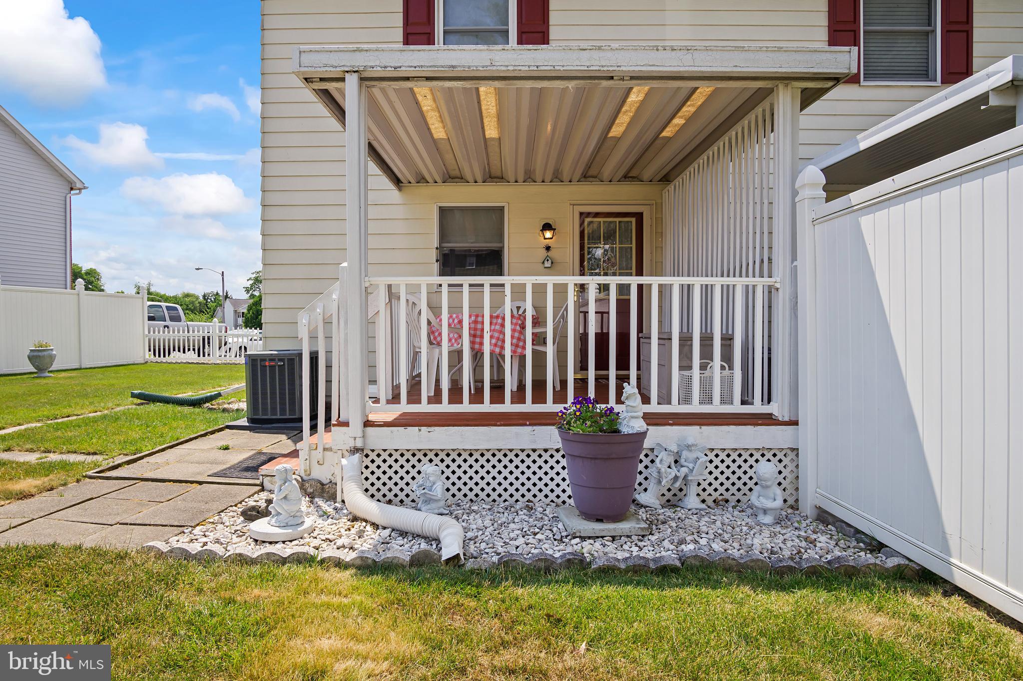 BRIGHTON MANOR - Residential