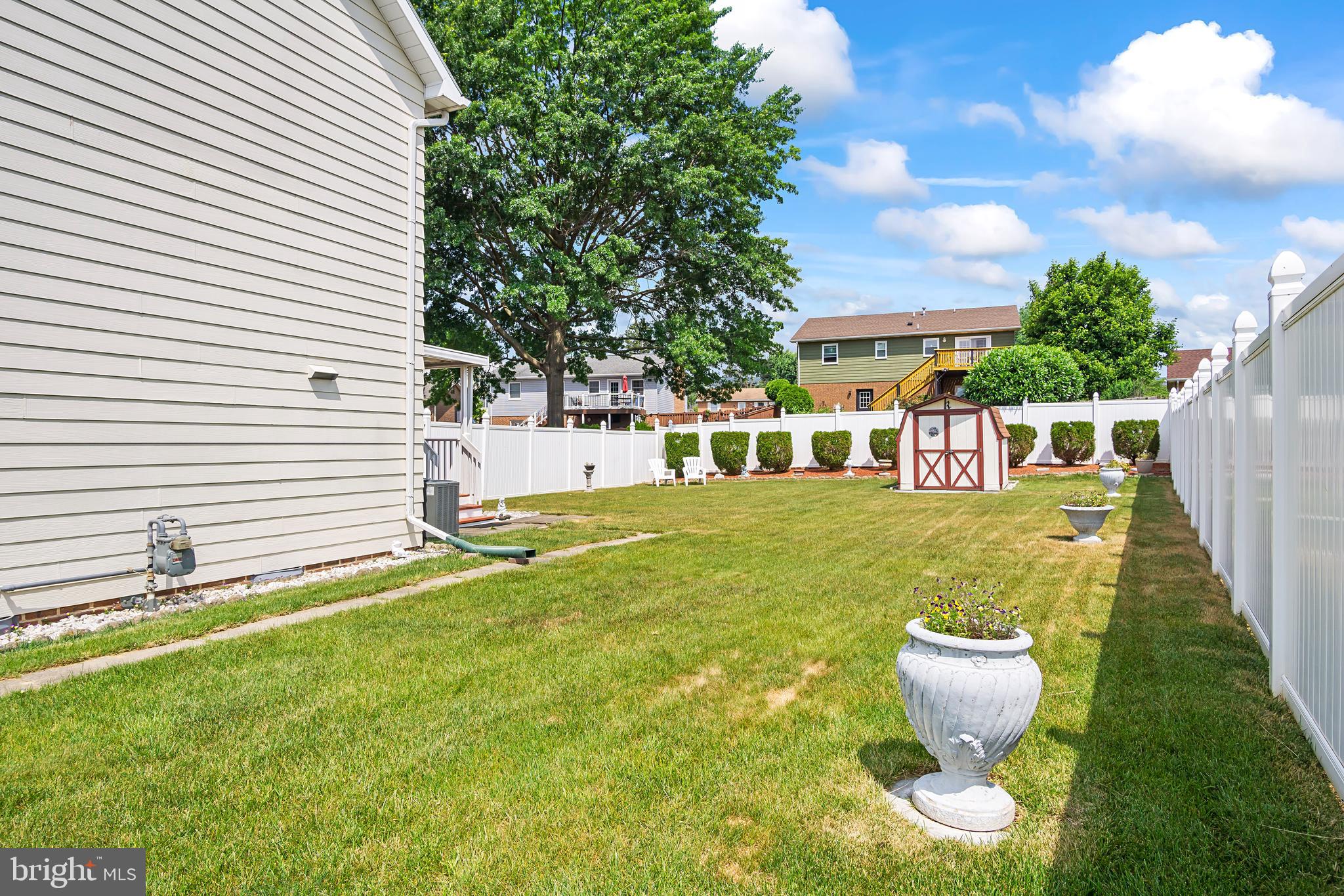 BRIGHTON MANOR - Residential