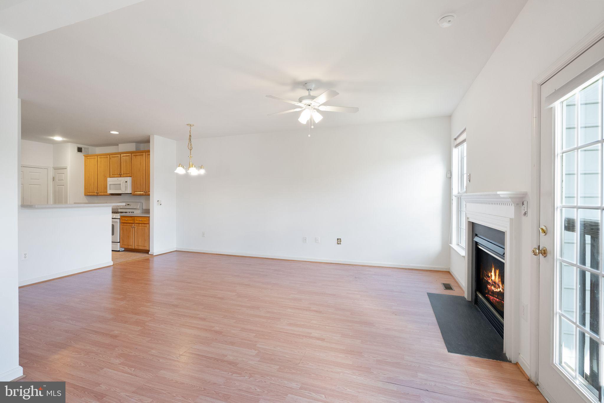 SUMNER LAKE - Residential