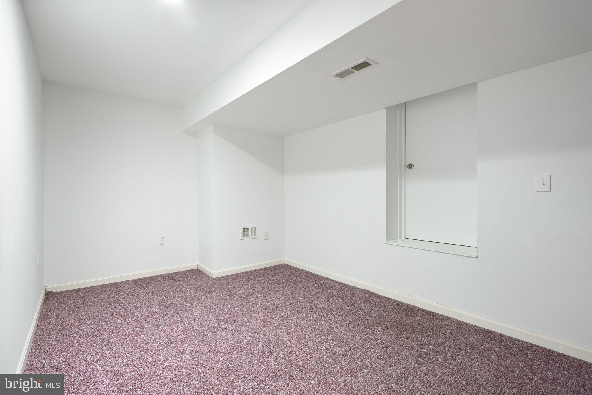 SUMNER LAKE - Residential