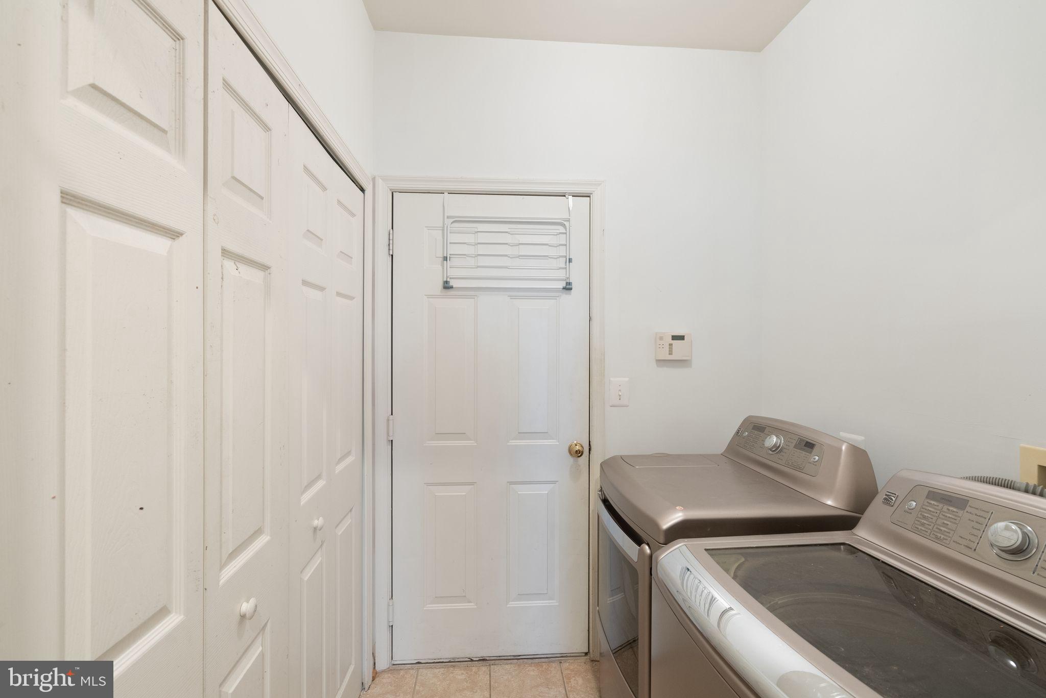 SUMNER LAKE - Residential