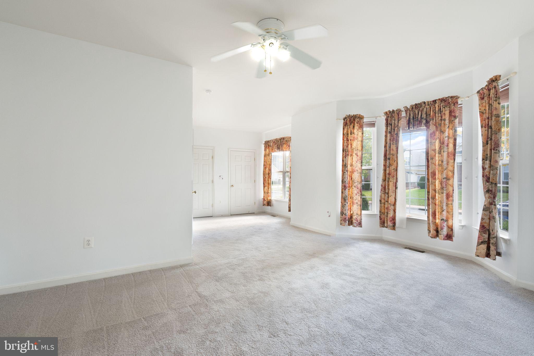 SUMNER LAKE - Residential