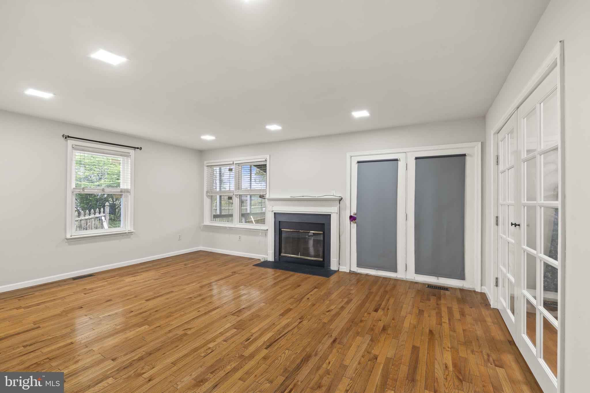 VILLAGE AT GWYNEDD - Residential