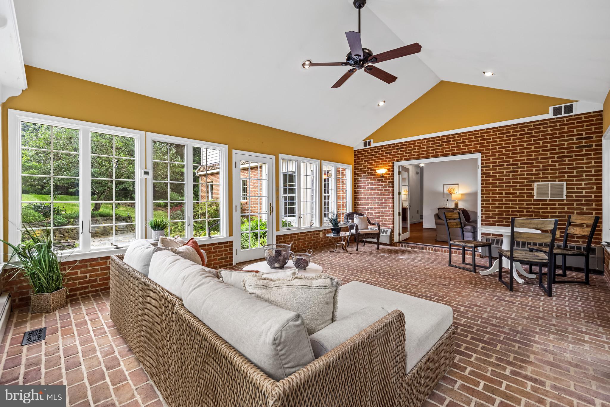 MONKTON - Residential