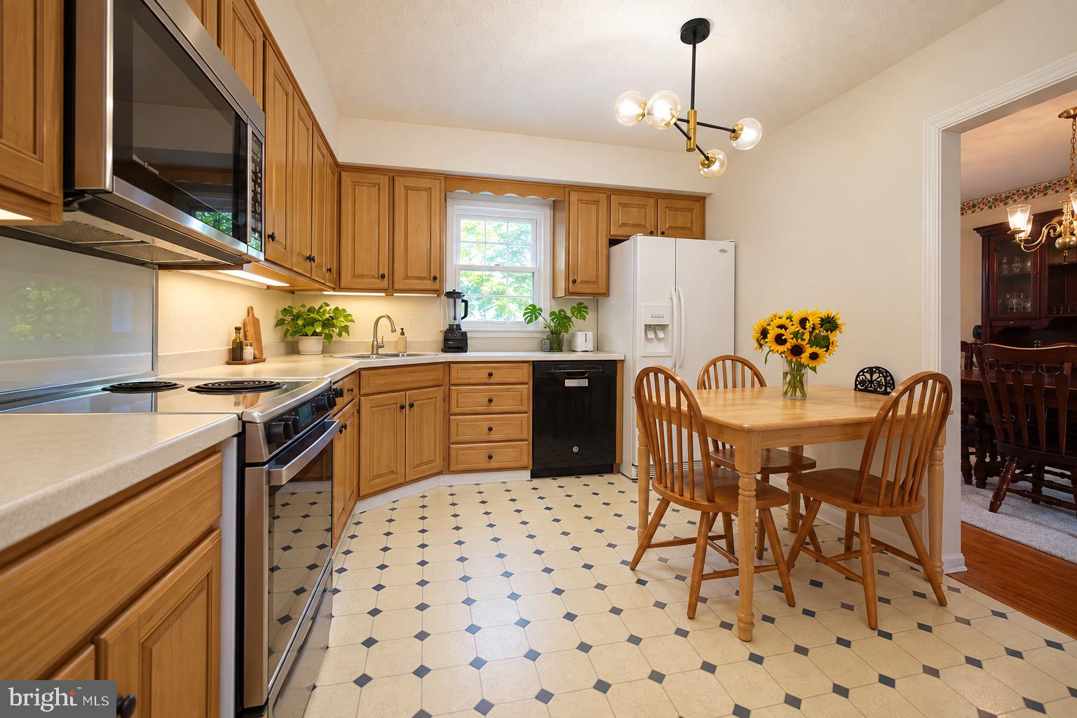 105 MCINTOSH ROAD