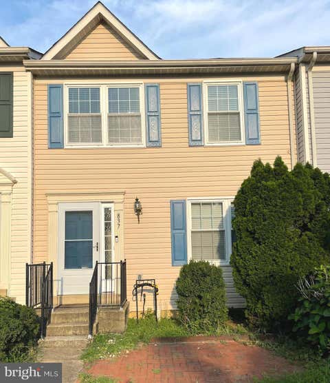 Photo of 837 Vanderbilt Terrace SE, LEESBURG, VA 20175 (MLS # VALO2134284)