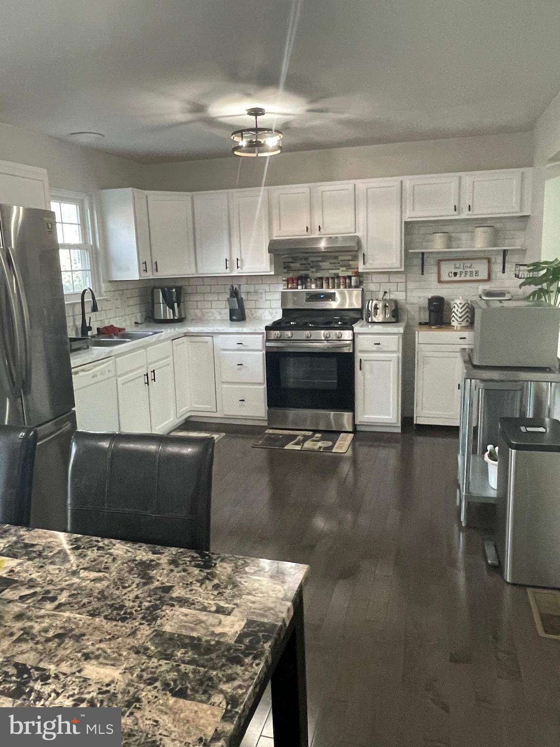 837 VANDERBILT TERRACE SE