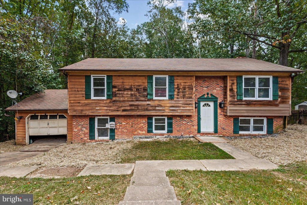 Photo of 10711 Ann Davis Drive, FREDERICKSBURG, VA 22408 (MLS # VASP2036878)