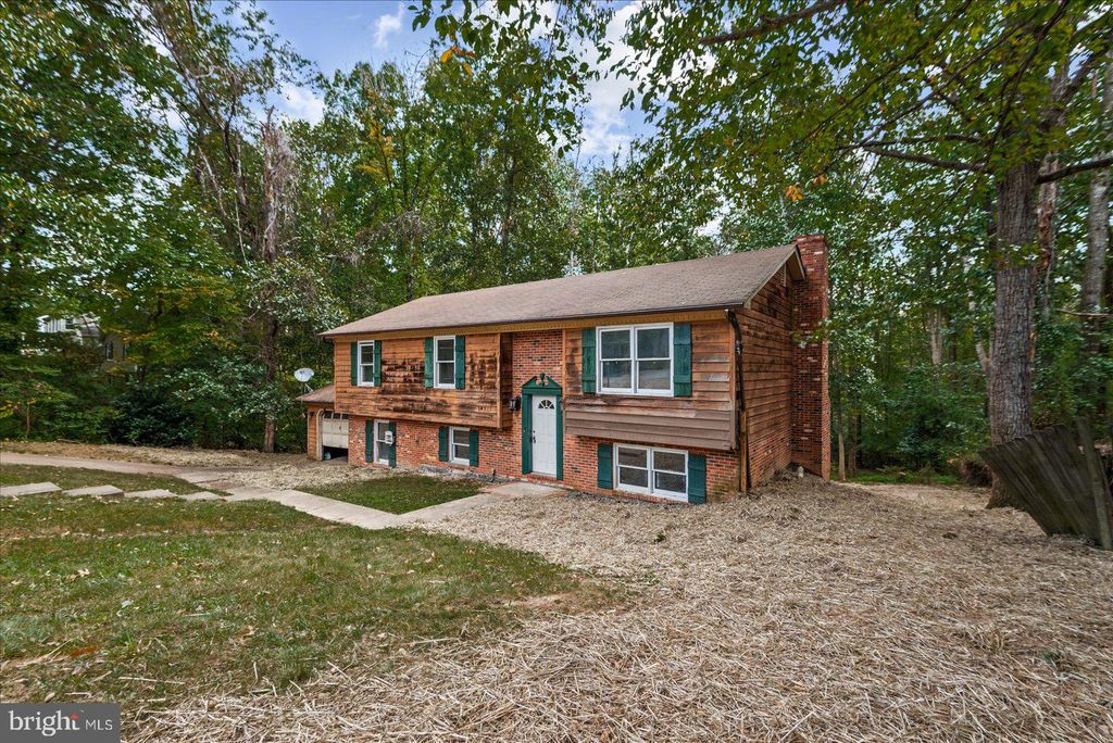 Photo of 10711 Ann Davis Drive, FREDERICKSBURG, VA 22408 (MLS # VASP2036878)