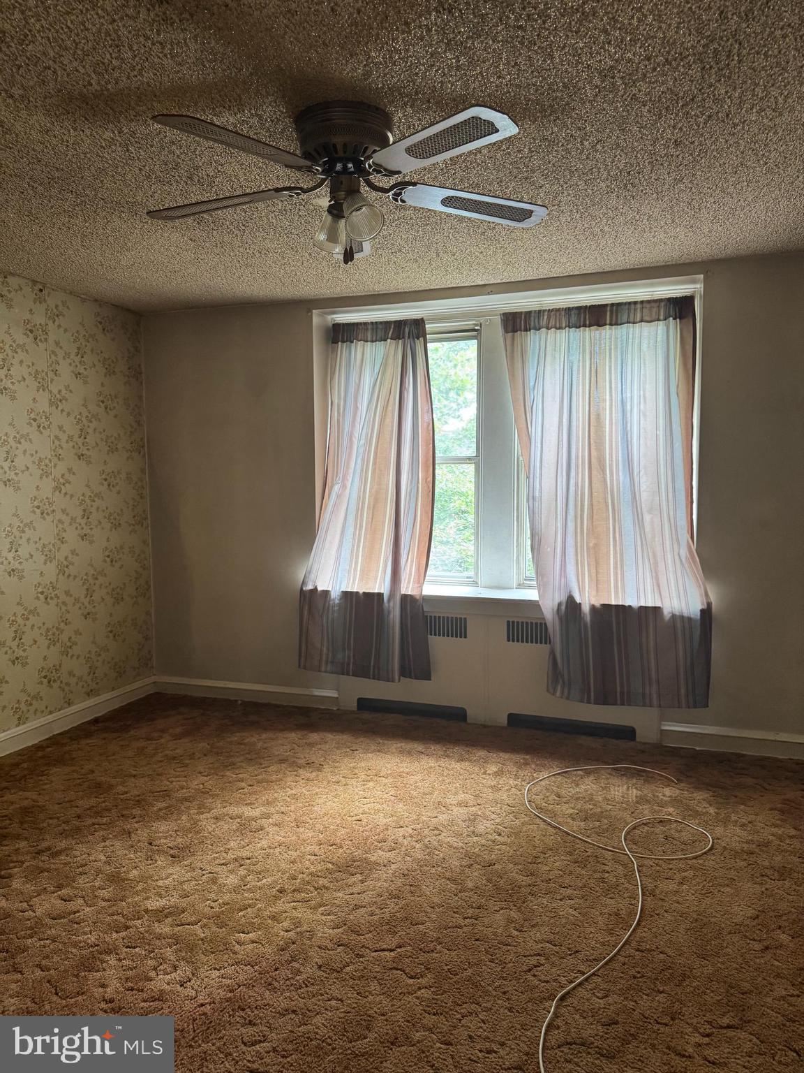 PHILADELPHIA (NORTHEAST) - Residential