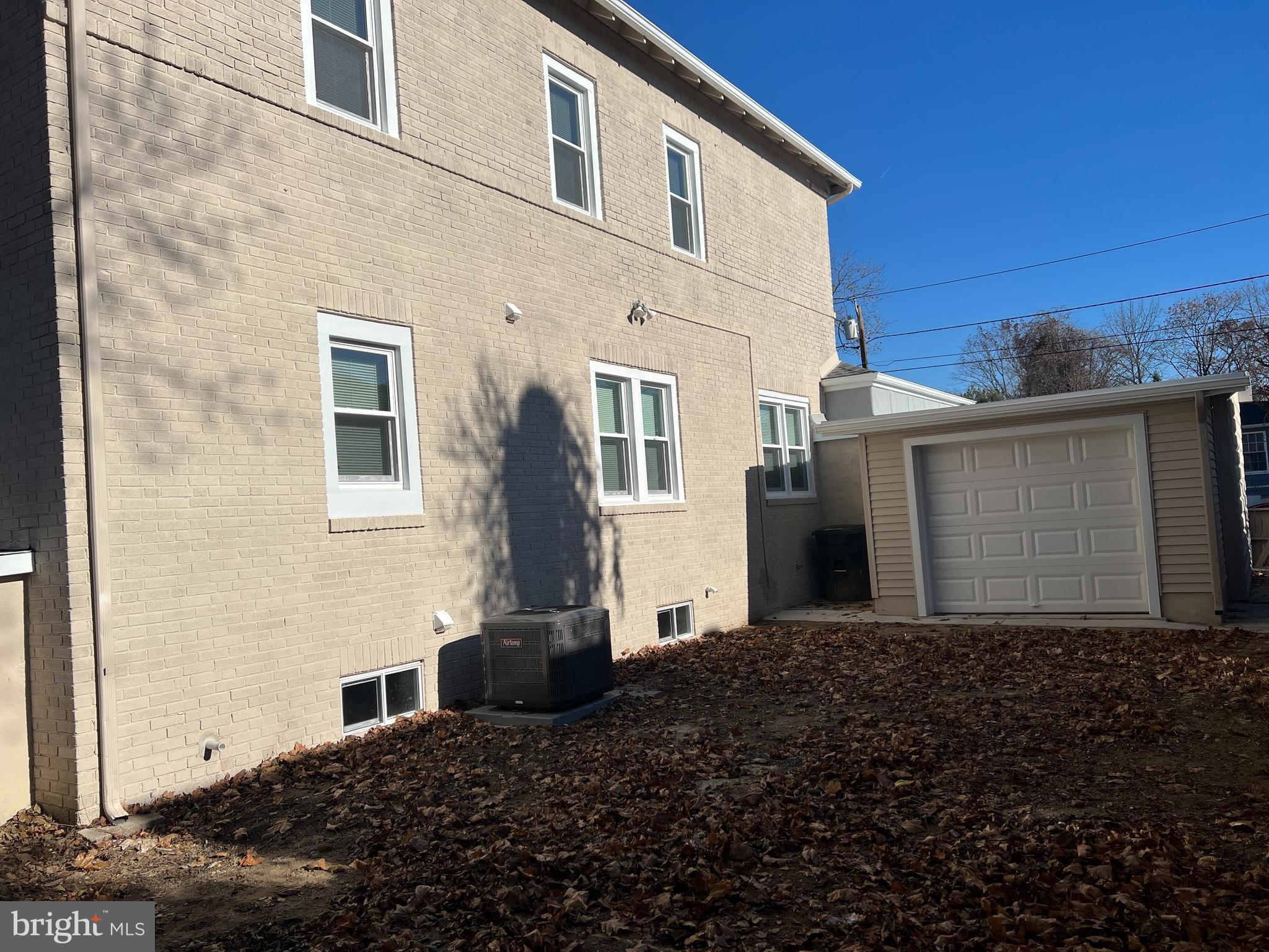 445 MAGNOLIA STREET
