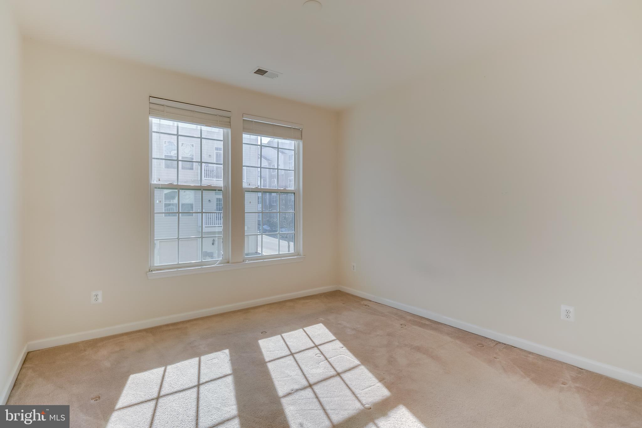 POTOMAC CLUB - Residential Lease