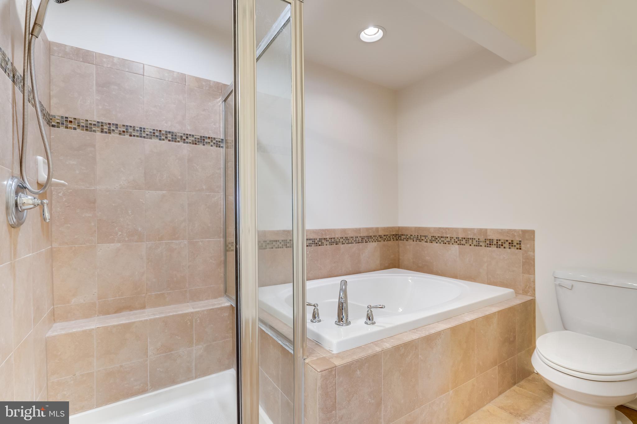 POTOMAC CLUB - Residential Lease