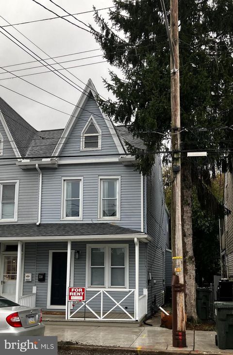 330 E WEIDMAN STREET LEBANON PA 17046