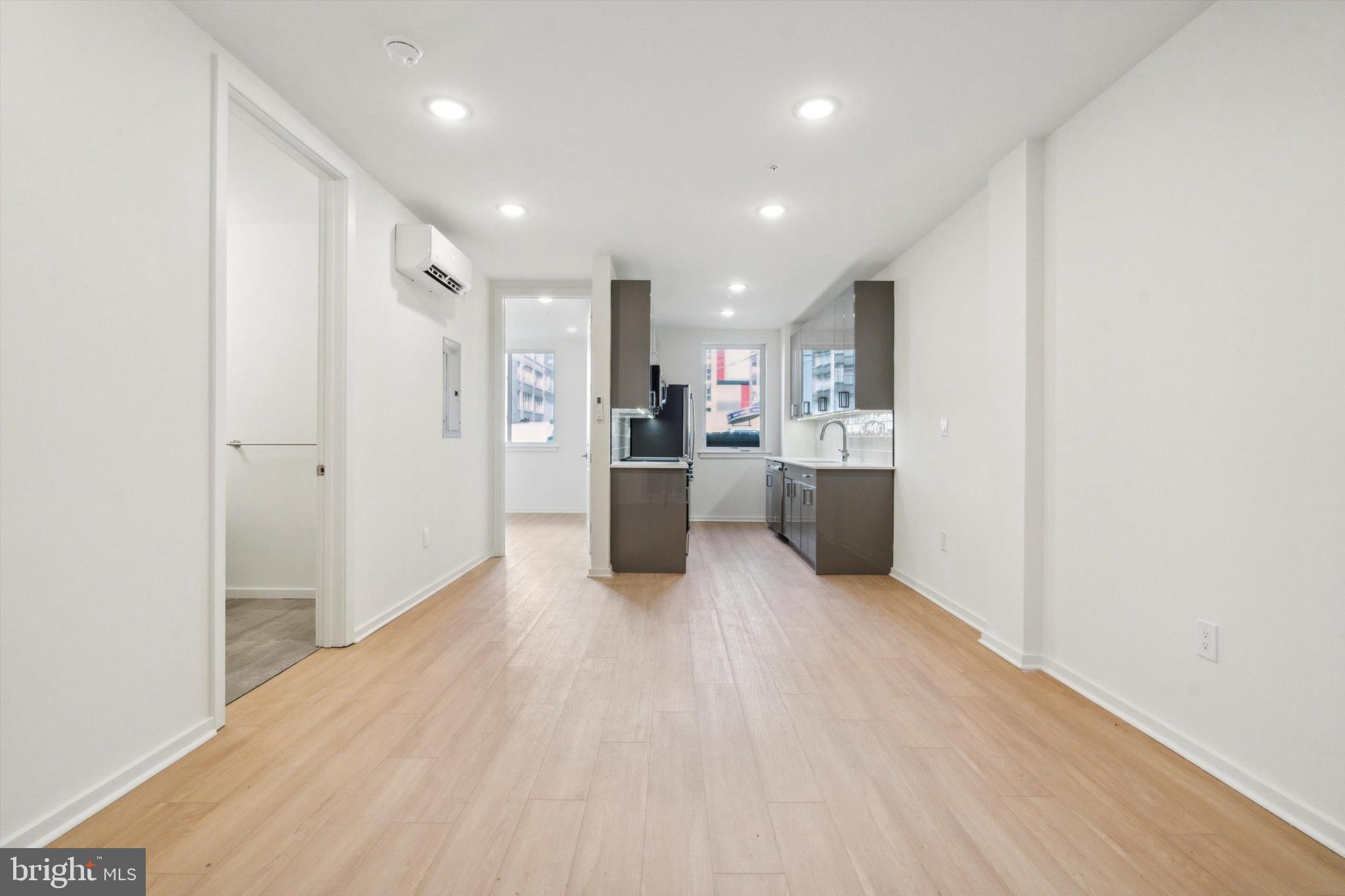 225 N 12TH STREET 27 104