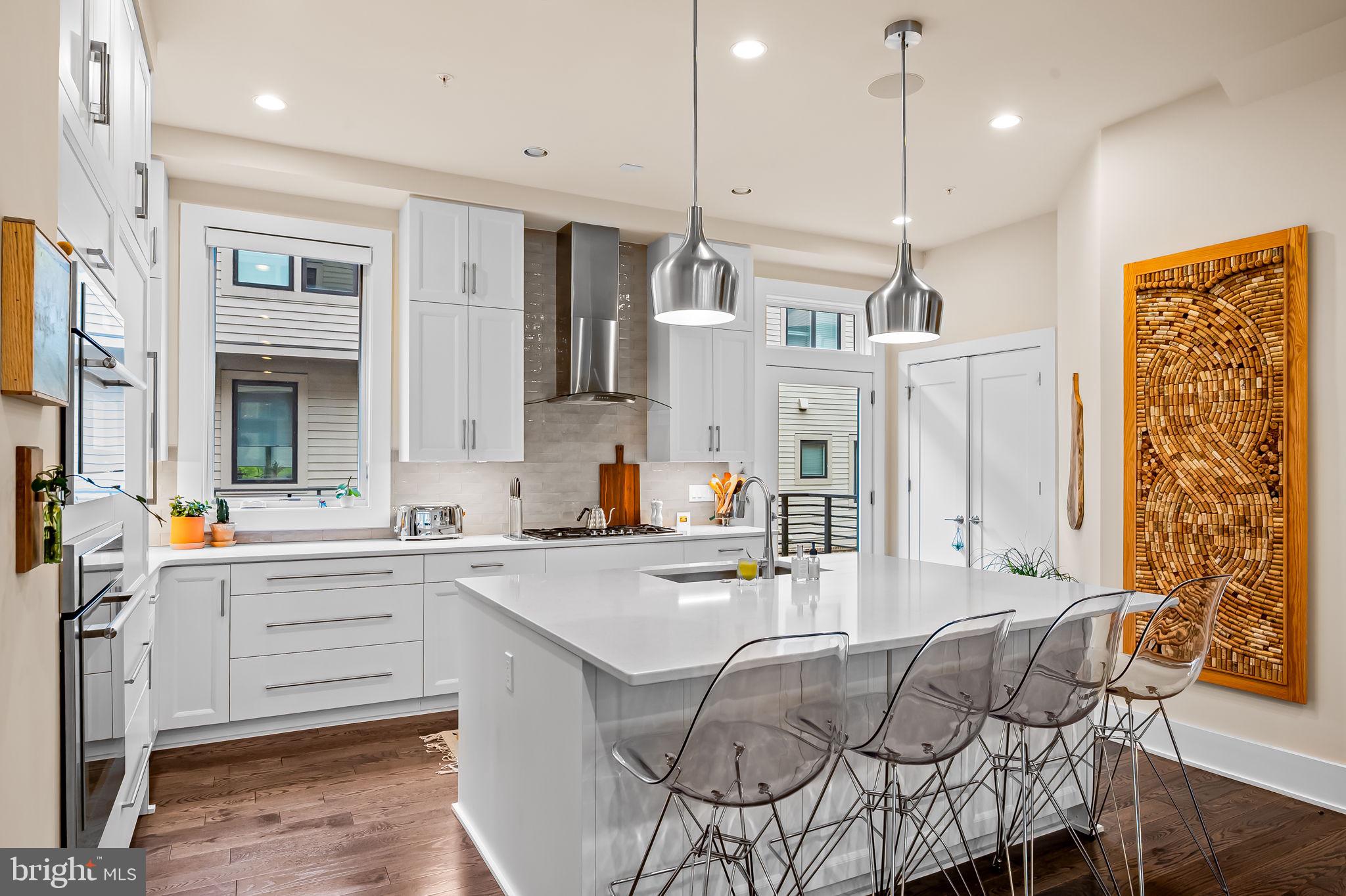 GROSVENOR HEIGHTS - Residential