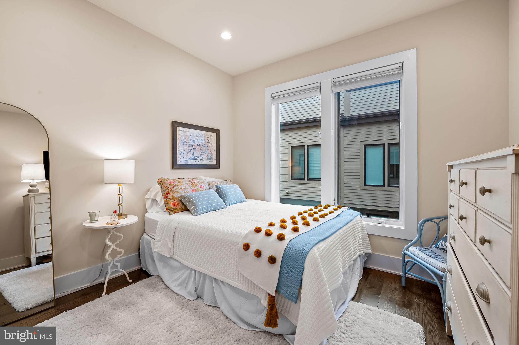 GROSVENOR HEIGHTS - Residential