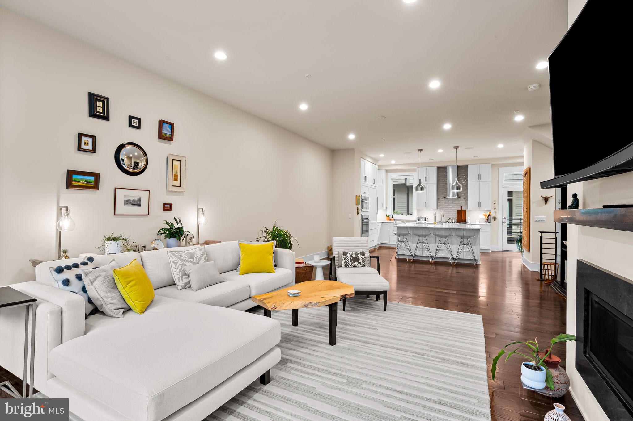 GROSVENOR HEIGHTS - Residential