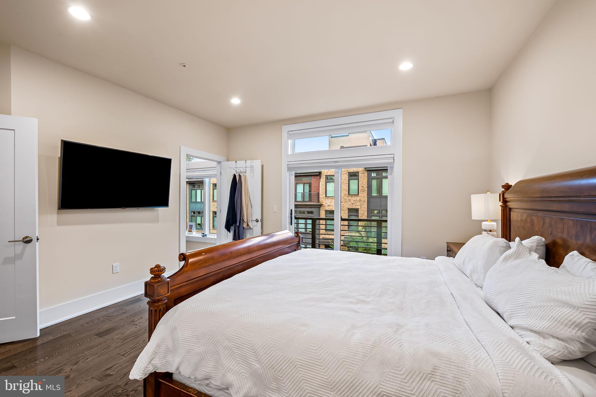 GROSVENOR HEIGHTS - Residential