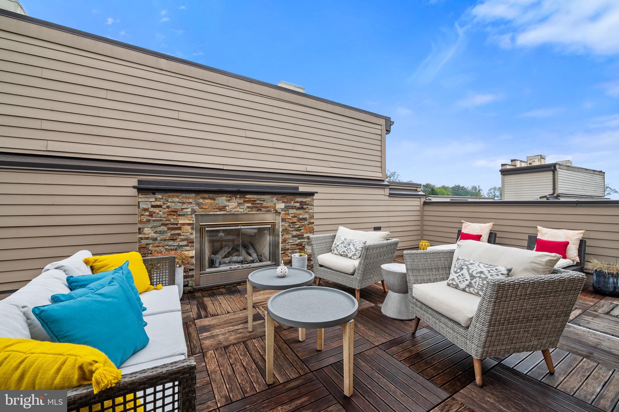 GROSVENOR HEIGHTS - Residential