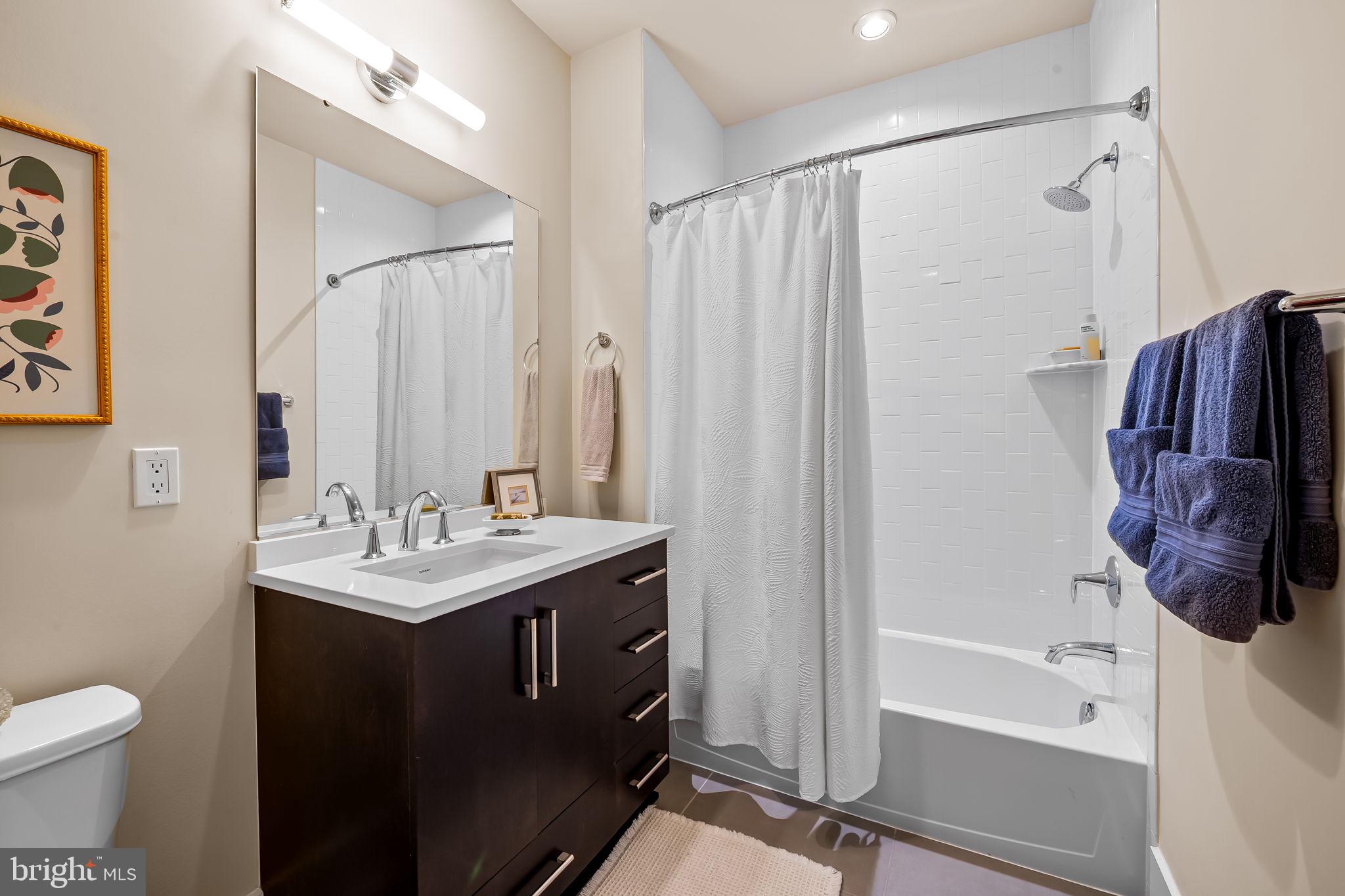 GROSVENOR HEIGHTS - Residential