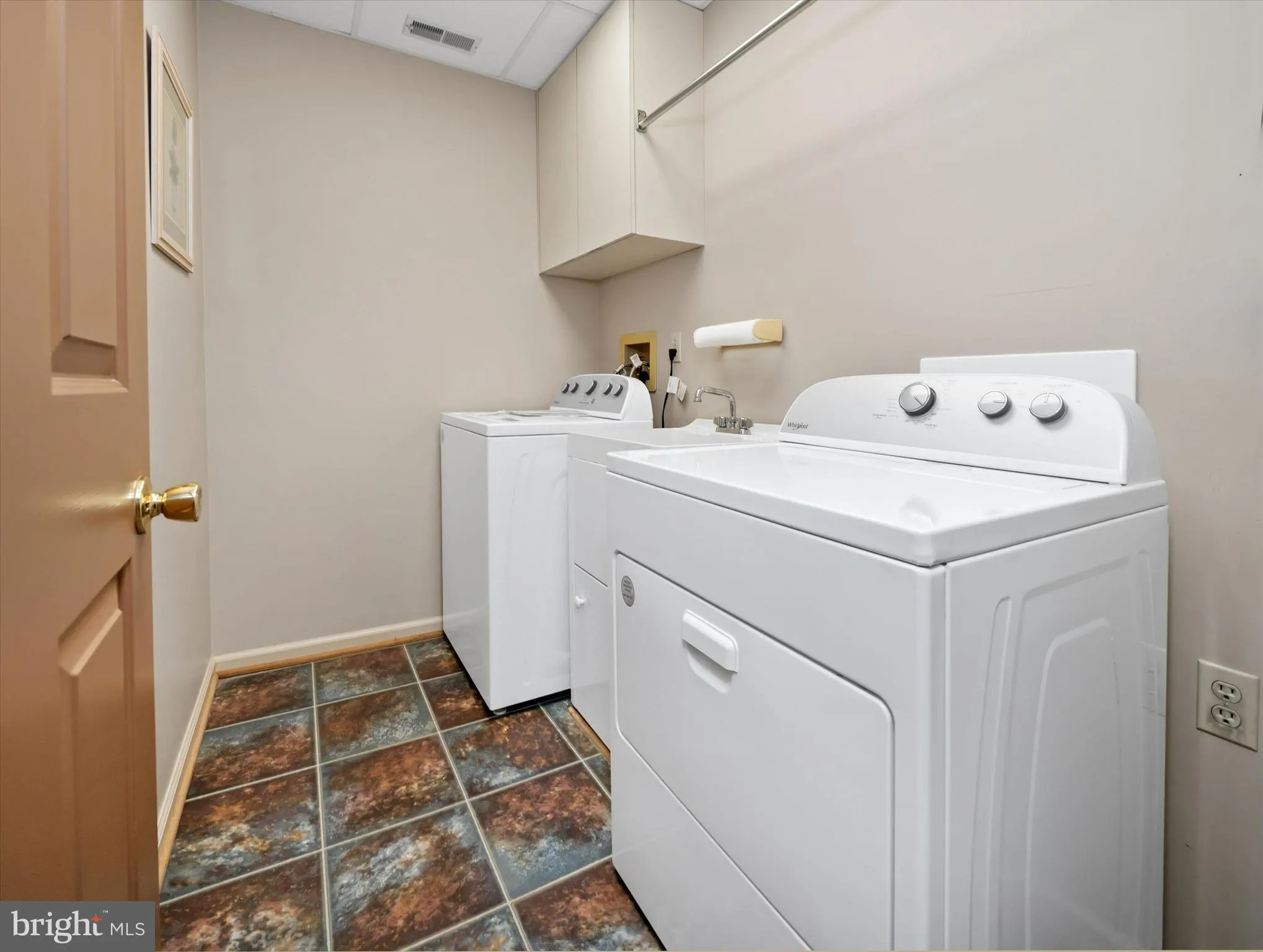 Wilmington, Delaware 19803, United States, 4 Bedrooms Bedrooms, ,4 BathroomsBathrooms,Residential,Coming Soon,242200