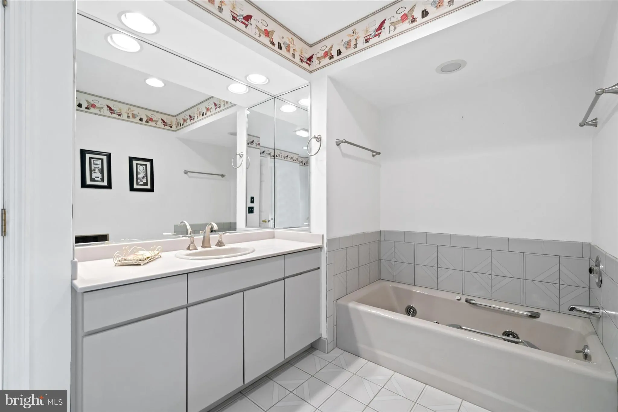 Wilmington, Delaware 19803, United States, 4 Bedrooms Bedrooms, ,4 BathroomsBathrooms,Residential,Coming Soon,242200