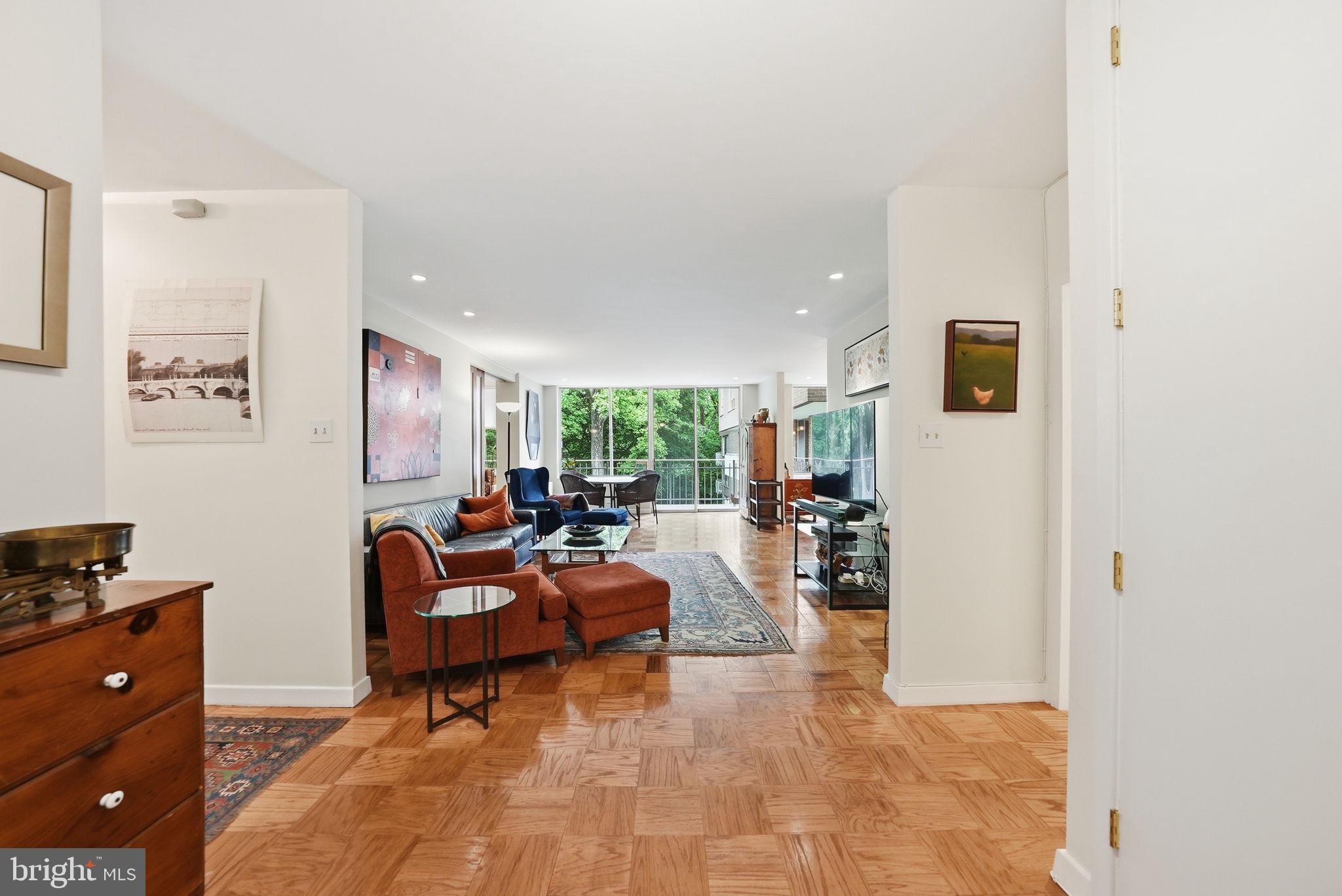 4100 CATHEDRAL AVENUE NW 820