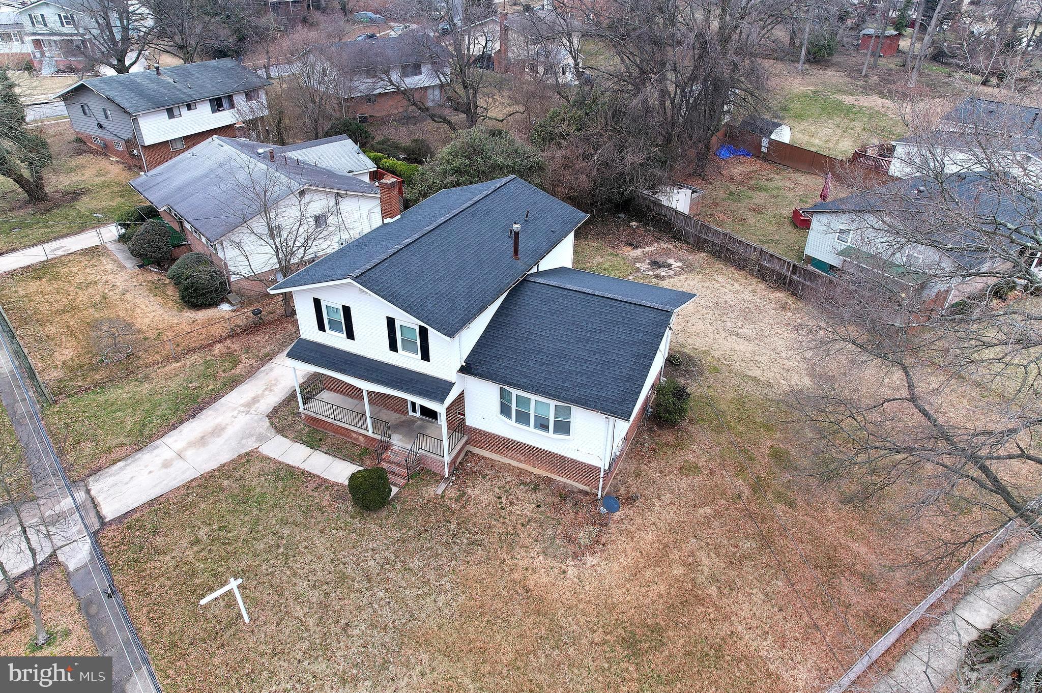 WHITFIELD GARDENS - Residential