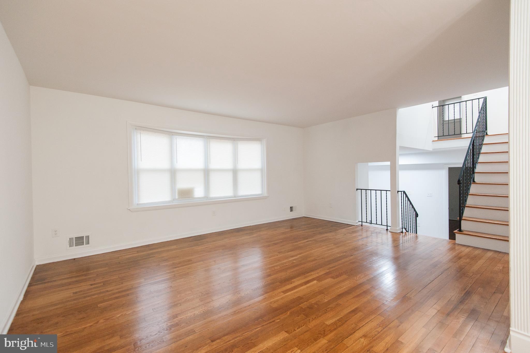 WHITFIELD GARDENS - Residential