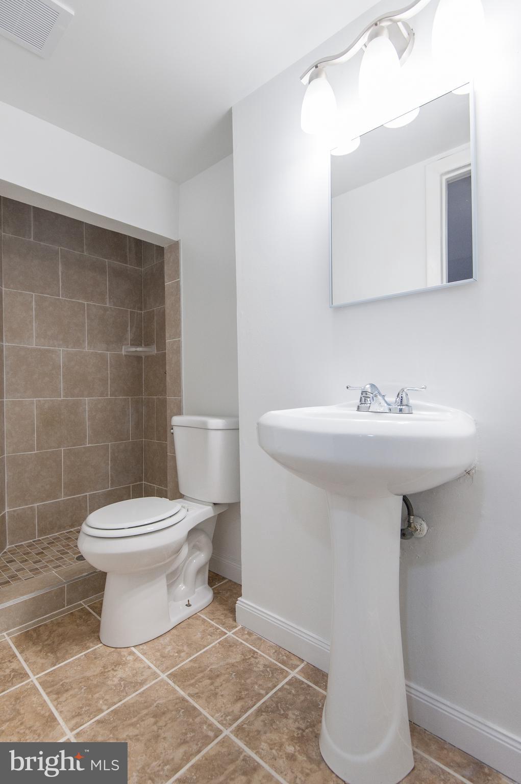 WHITFIELD GARDENS - Residential