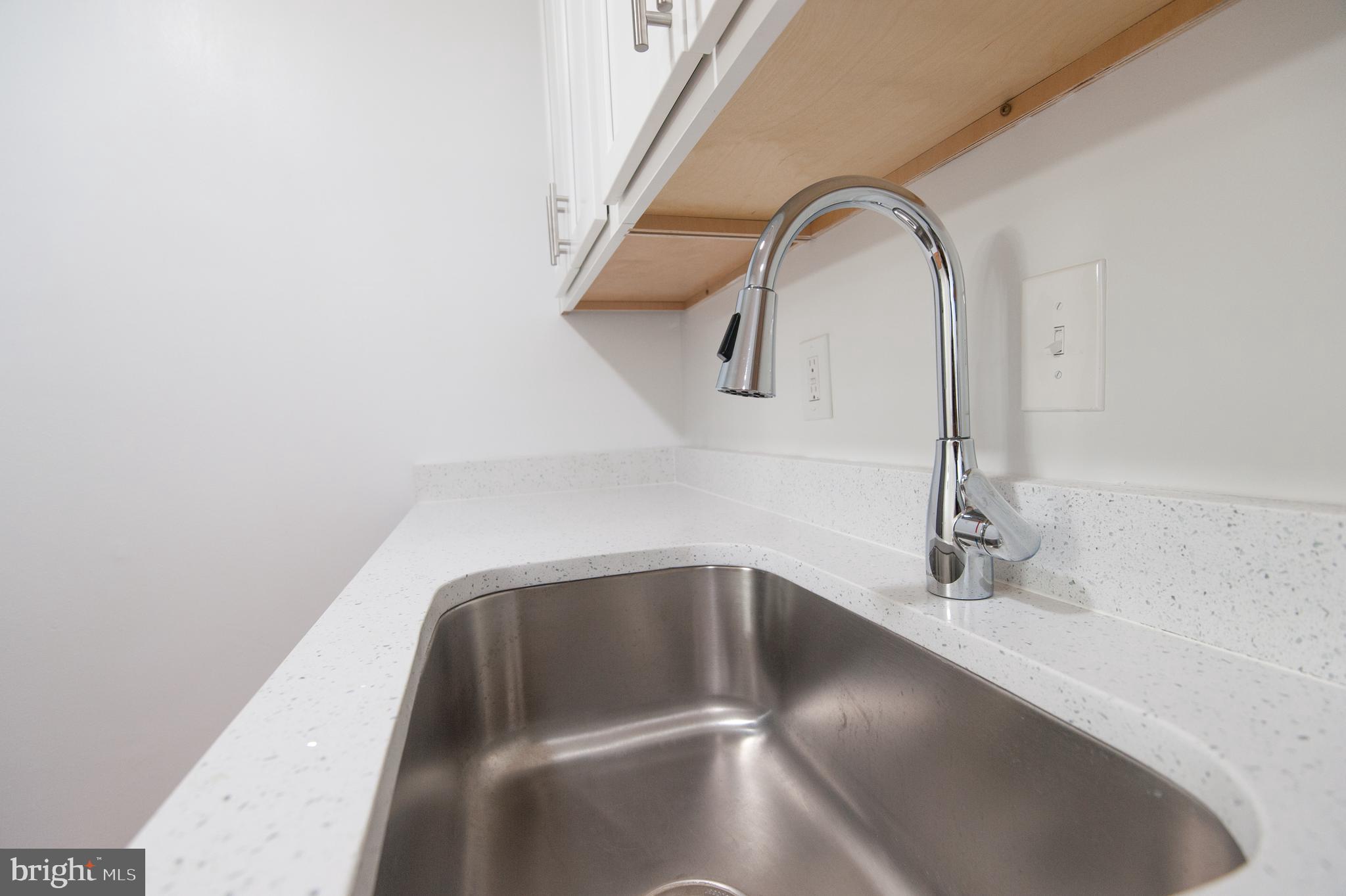 WHITFIELD GARDENS - Residential