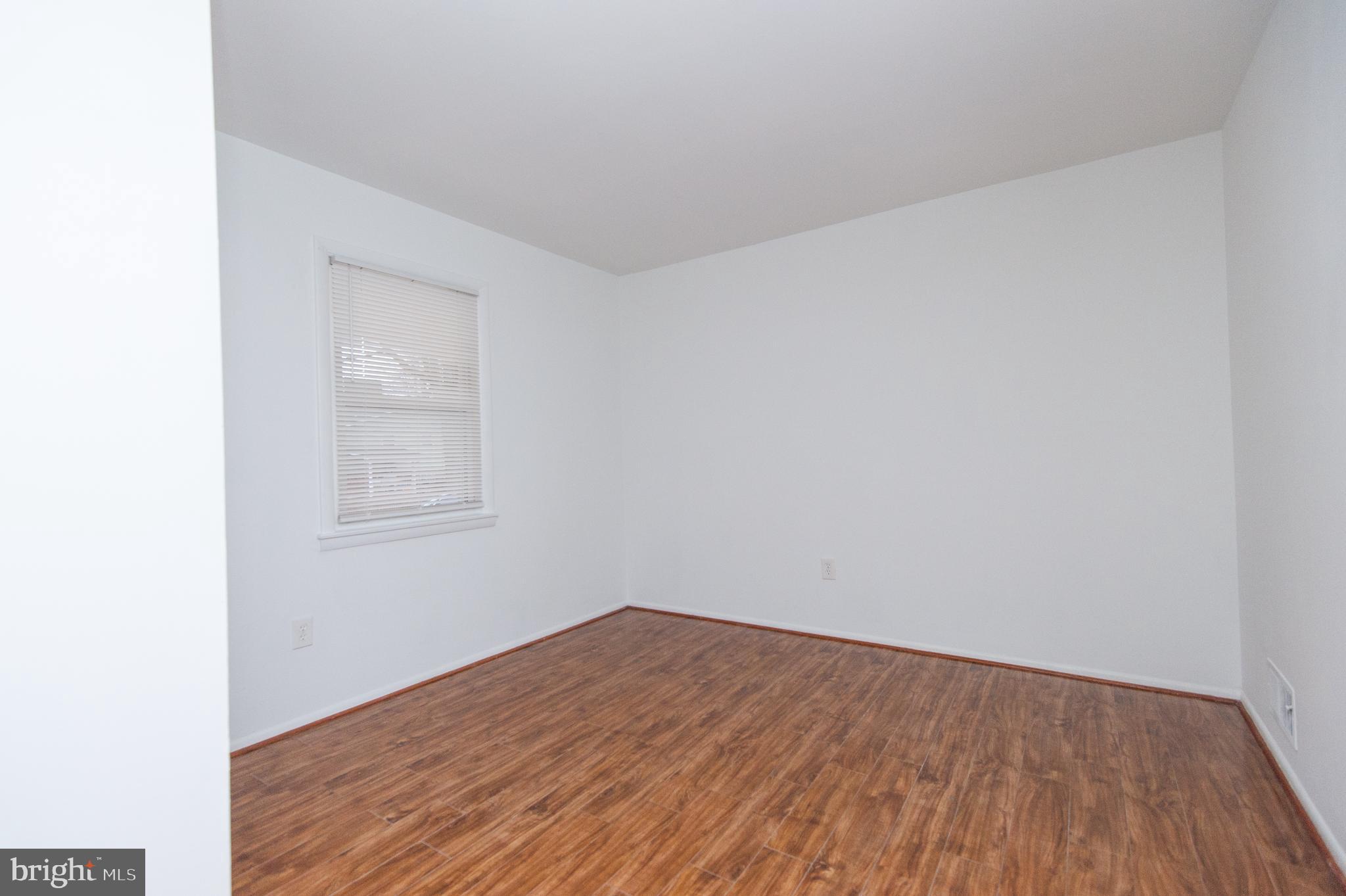 WHITFIELD GARDENS - Residential