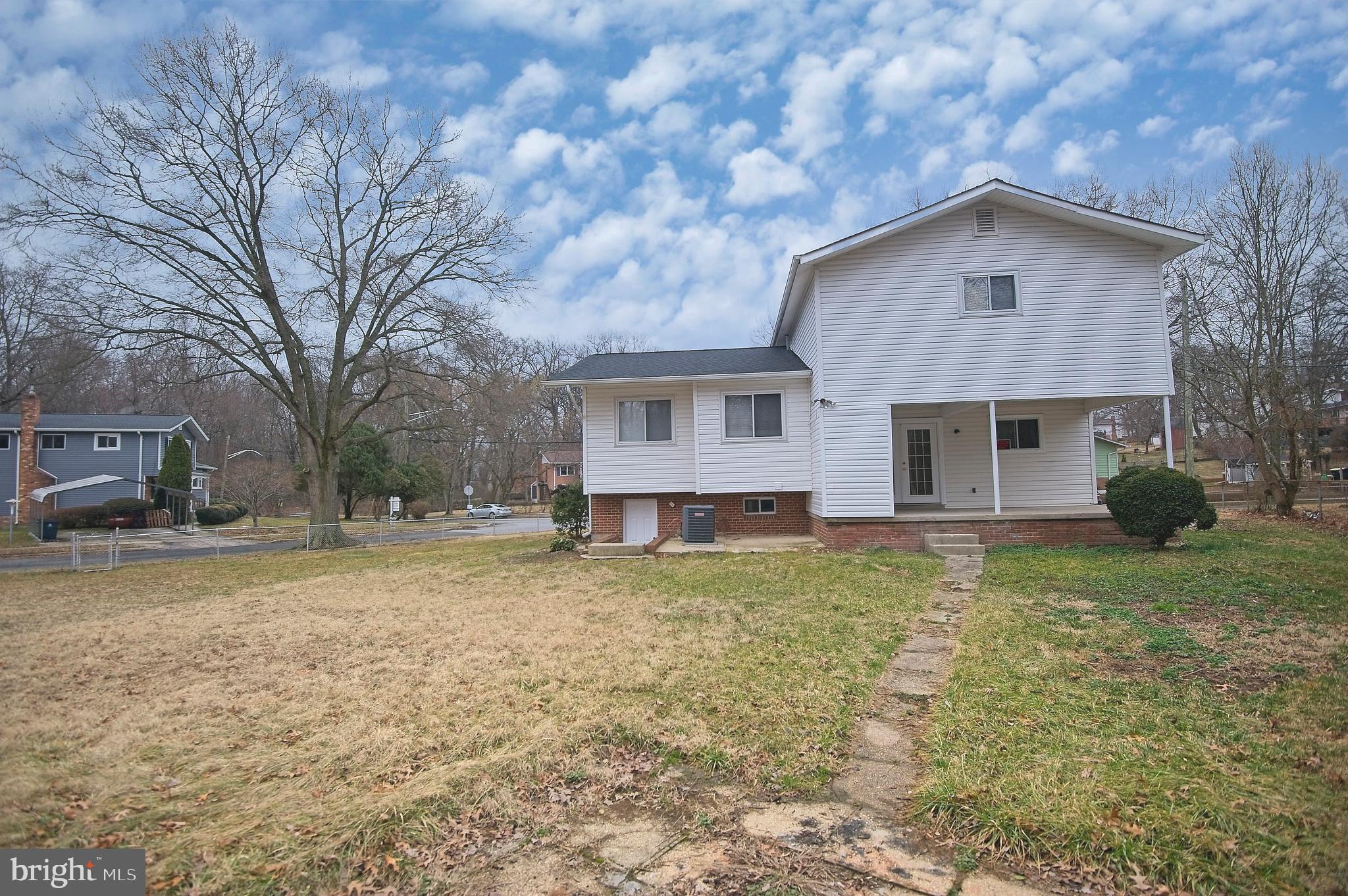 WHITFIELD GARDENS - Residential