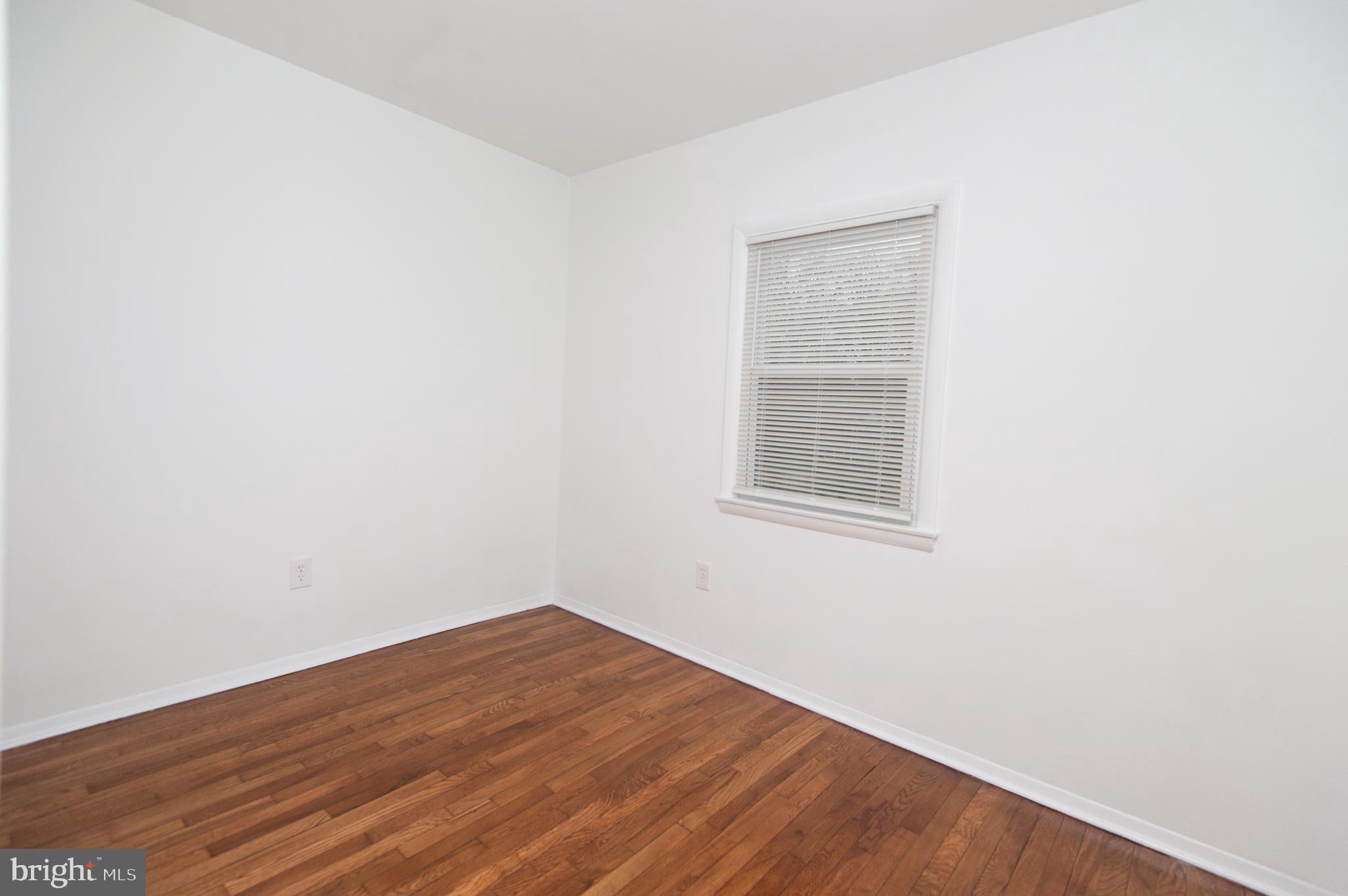 WHITFIELD GARDENS - Residential